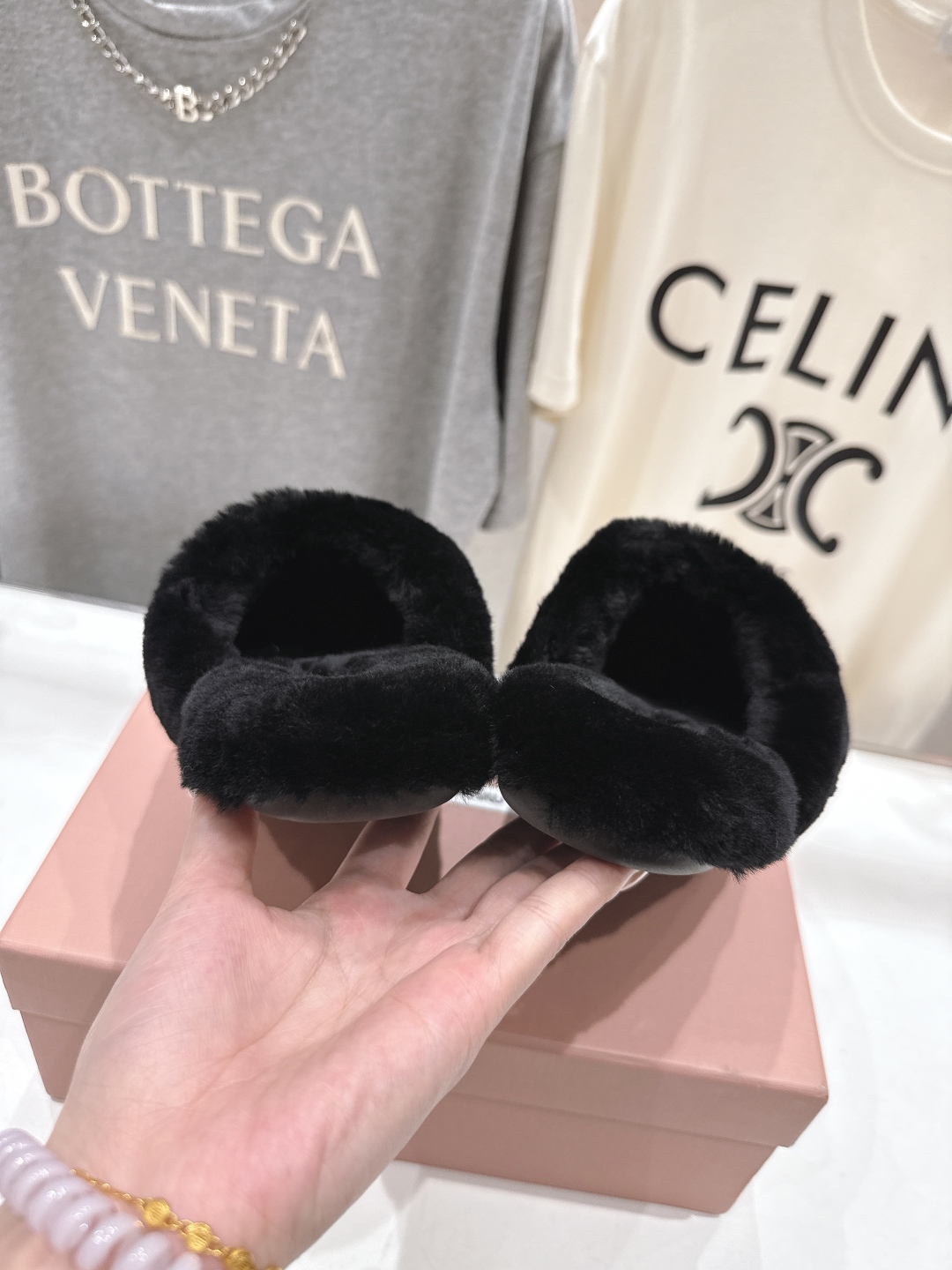 高版本出厂 MiuMiu/缪缪 2025ss秋冬新款勃肯包头毛毛拖鞋毛毛鞋缪缪又让我重新爱了它一次！这季