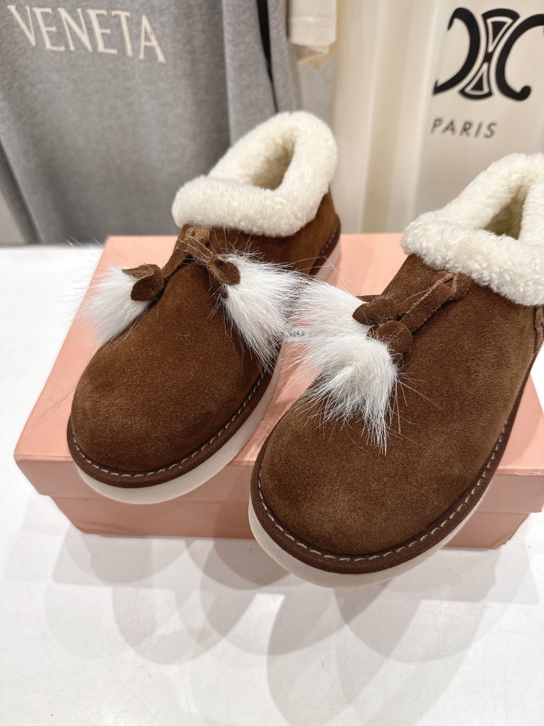 高版本出厂 MiuMiu/缪缪2025ss秋冬走秀款F027·流苏厚底毛毛鞋一脚蹬单鞋经常出现在各大时装