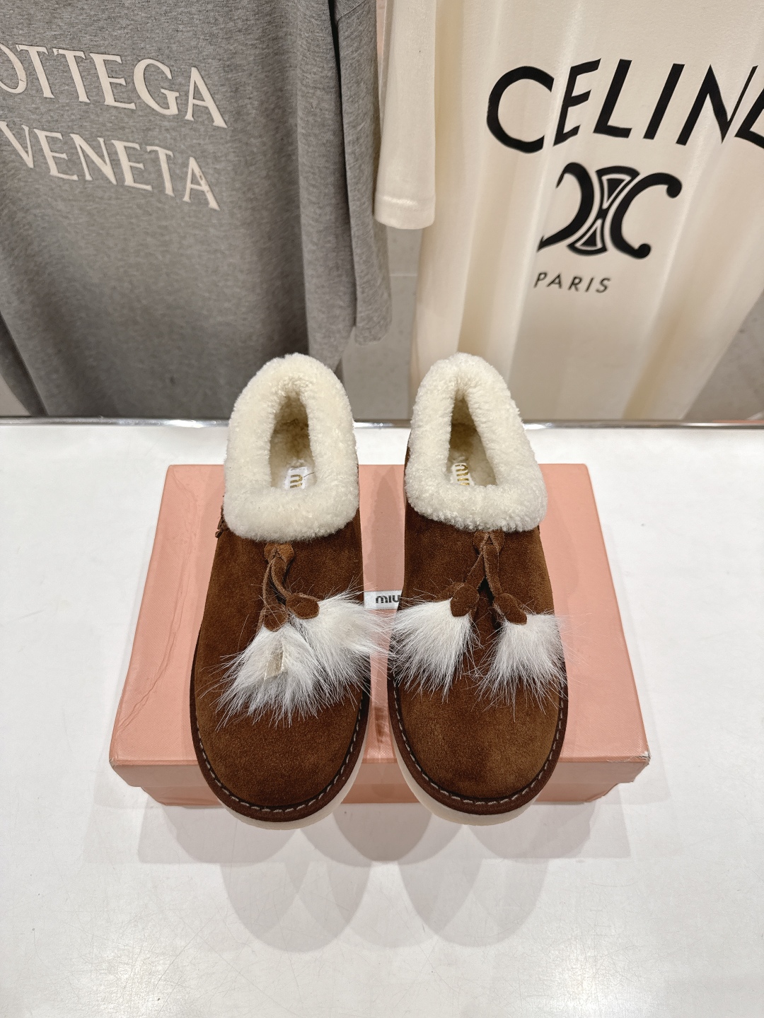 高版本出厂 MiuMiu/缪缪2025ss秋冬走秀款F027·流苏厚底毛毛鞋一脚蹬单鞋经常出现在各大时装