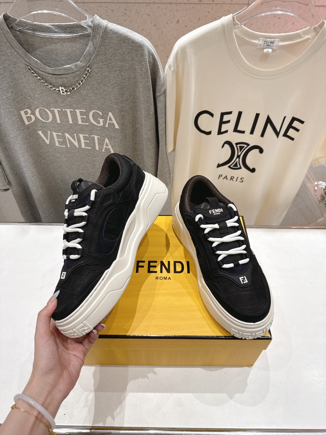 高版本出厂 只有男款 Fendi/芬迪2025ss新款 First 1系列网面系带厚底男士休闲运动鞋顶级