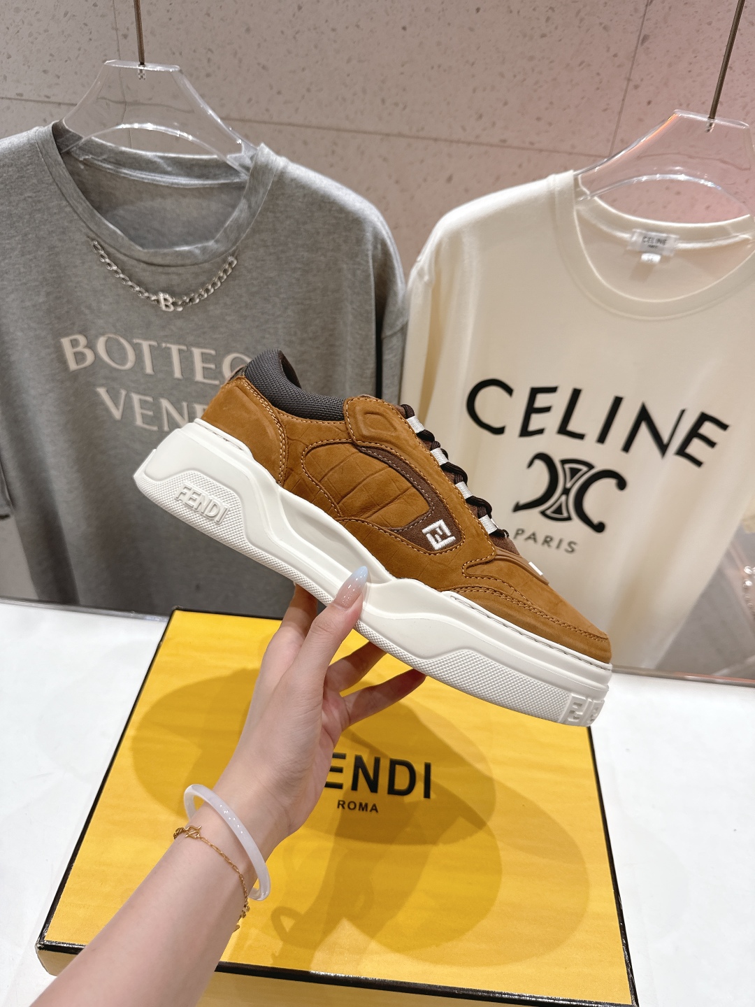 高版本出厂 只有男款 Fendi/芬迪2025ss新款 First 1系列网面系带厚底男士休闲运动鞋顶级