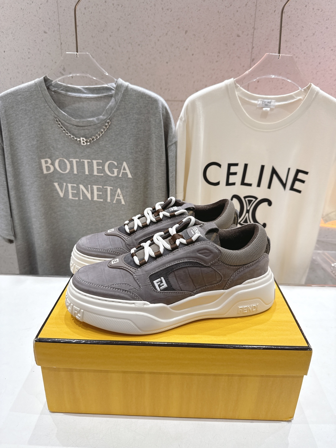 高版本出厂 只有男款 Fendi/芬迪2025ss新款 First 1系列网面系带厚底男士休闲运动鞋顶级
