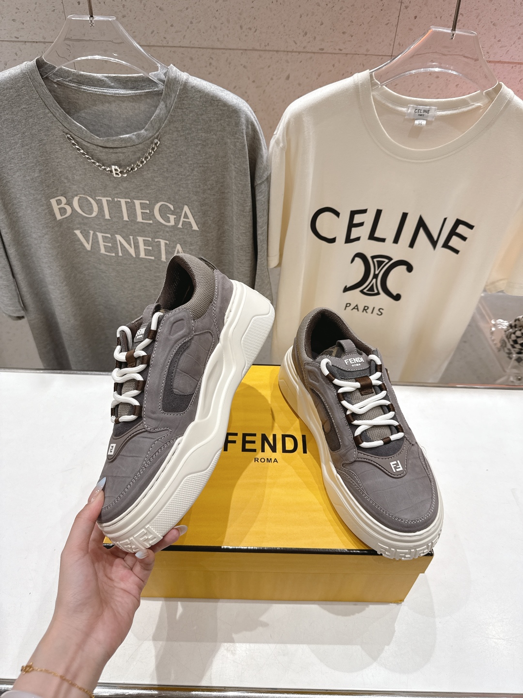 高版本出厂 只有男款 Fendi/芬迪2025ss新款 First 1系列网面系带厚底男士休闲运动鞋顶级
