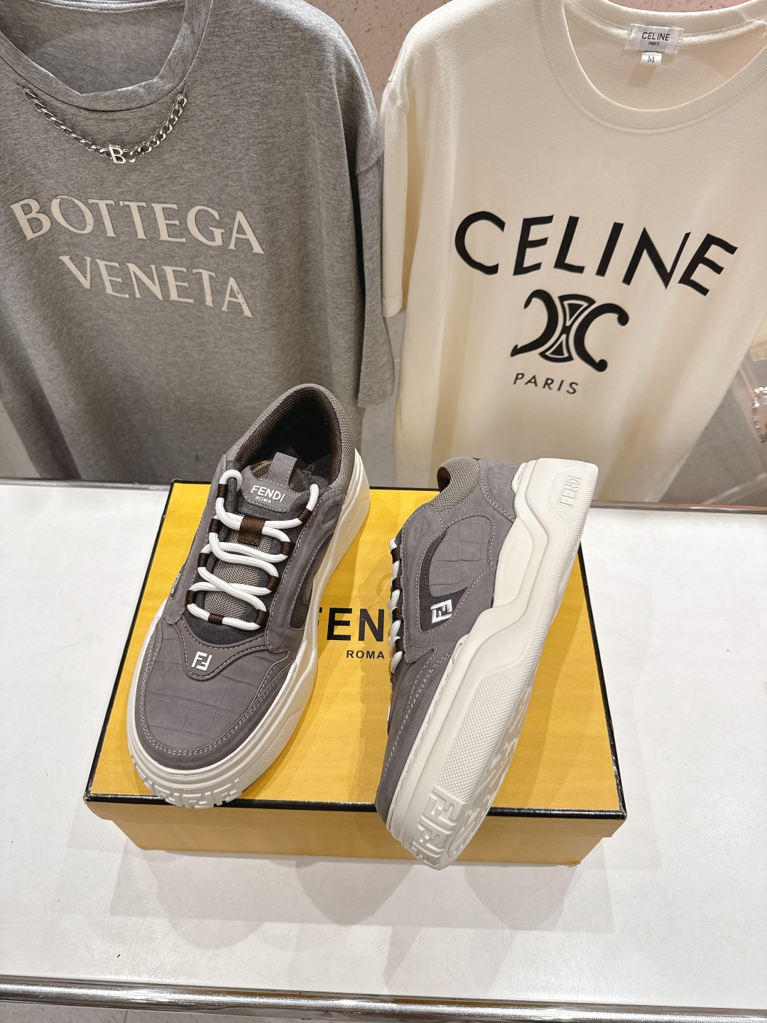 高版本出厂 只有男款 Fendi/芬迪2025ss新款 First 1系列网面系带厚底男士休闲运动鞋顶级