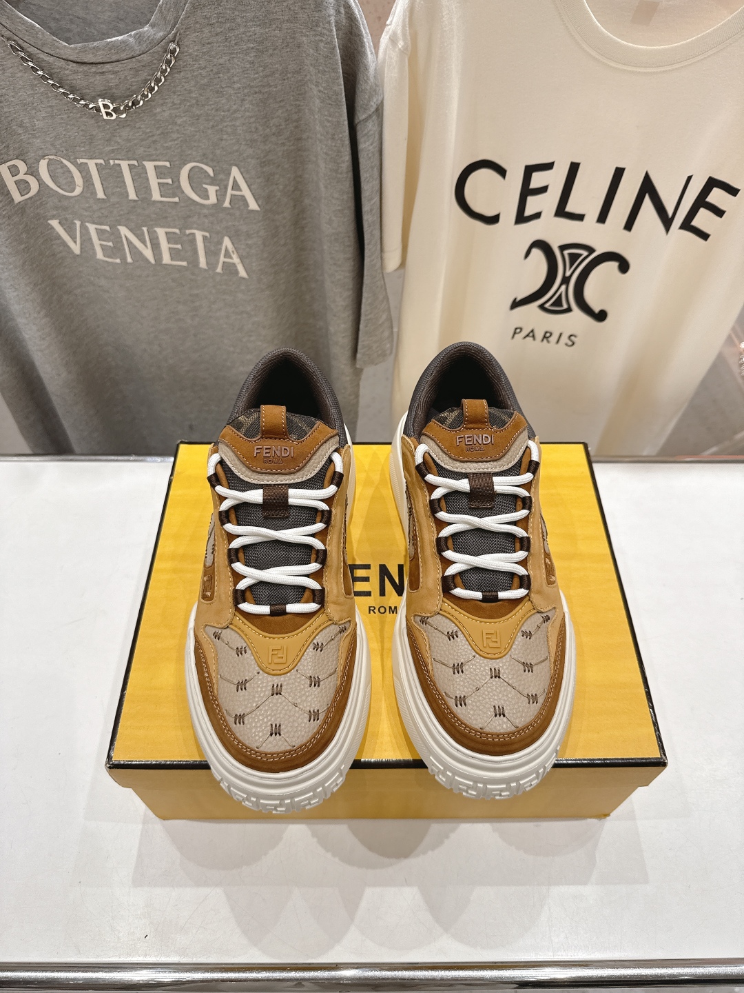 高版本出厂 只有男款 Fendi/芬迪2025ss新款 First 1系列网面系带厚底男士休闲运动鞋顶级