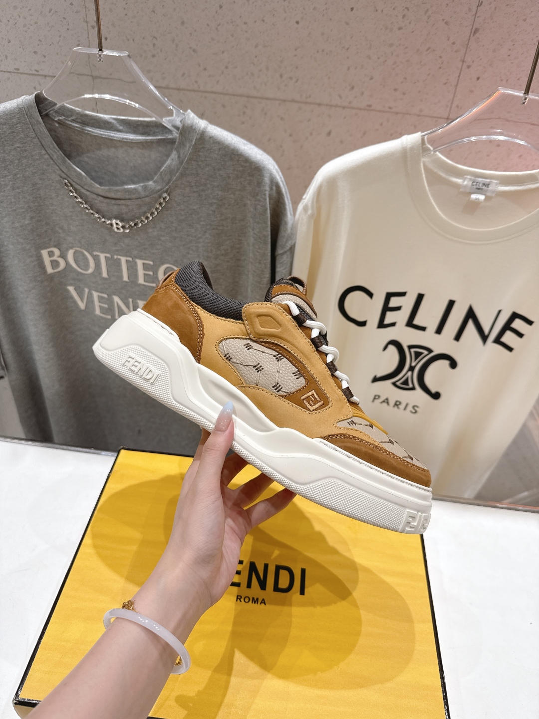 高版本出厂 只有男款 Fendi/芬迪2025ss新款 First 1系列网面系带厚底男士休闲运动鞋顶级