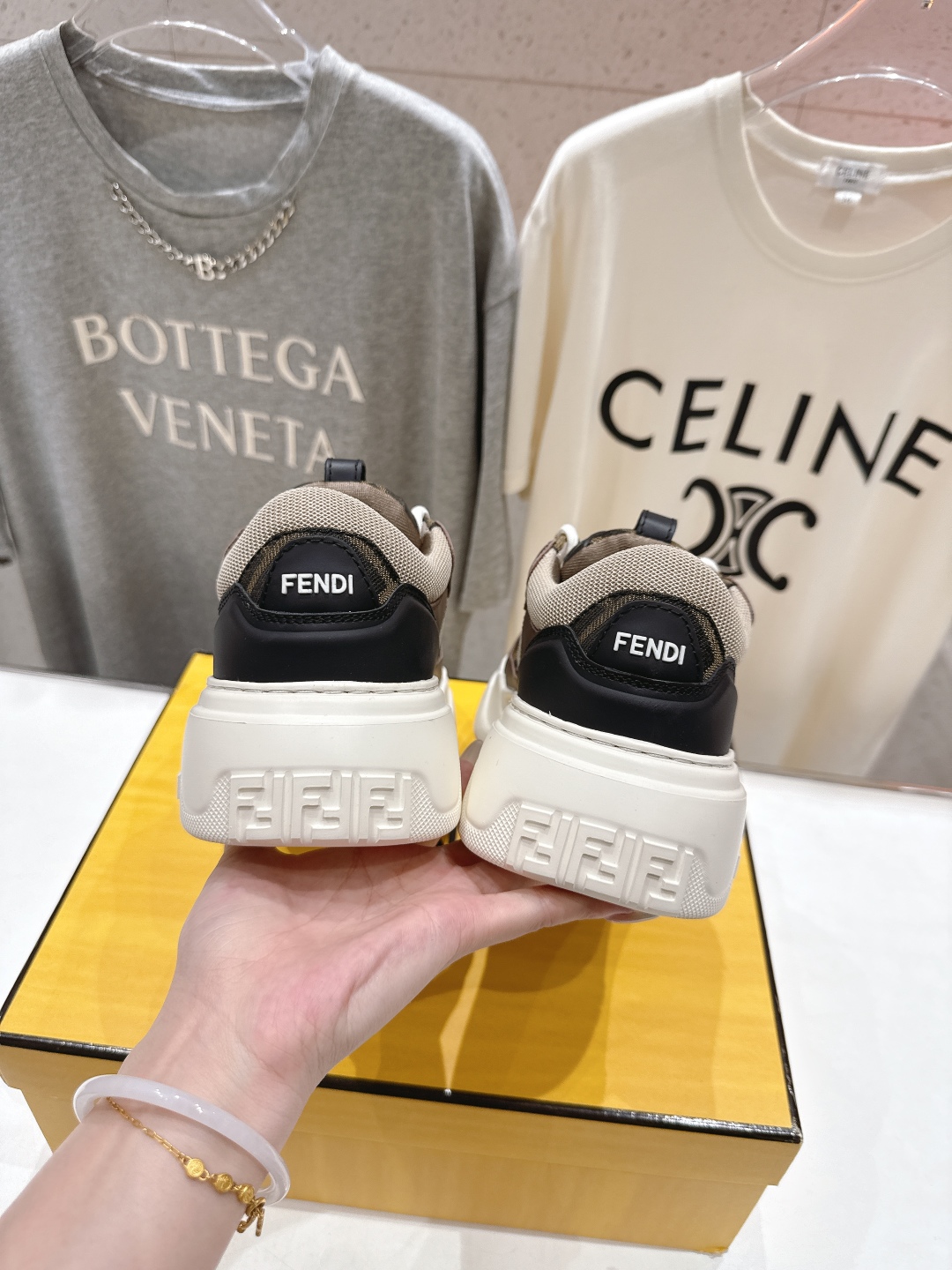 高版本出厂 只有男款 Fendi/芬迪2025ss新款 First 1系列网面系带厚底男士休闲运动鞋顶级