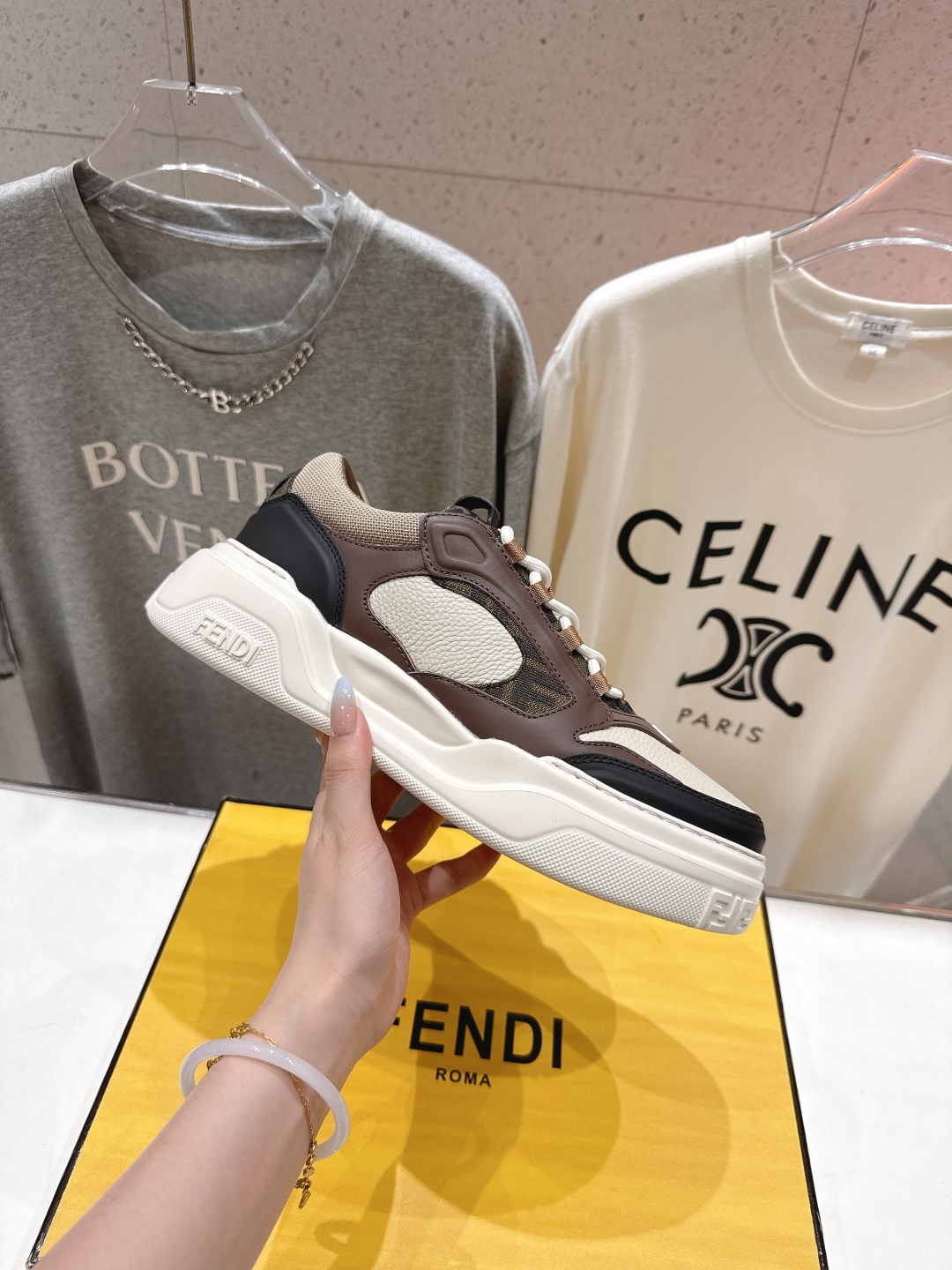 高版本出厂 只有男款 Fendi/芬迪2025ss新款 First 1系列网面系带厚底男士休闲运动鞋顶级