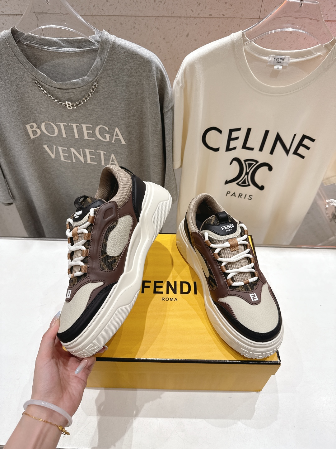 高版本出厂 只有男款 Fendi/芬迪2025ss新款 First 1系列网面系带厚底男士休闲运动鞋顶级
