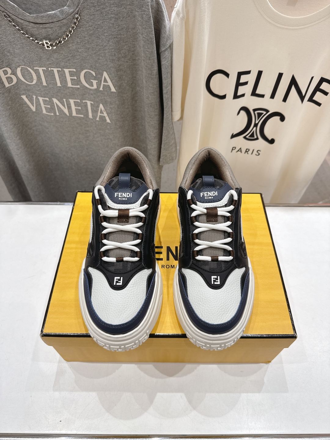 高版本出厂 只有男款 Fendi/芬迪2025ss新款 First 1系列网面系带厚底男士休闲运动鞋顶级