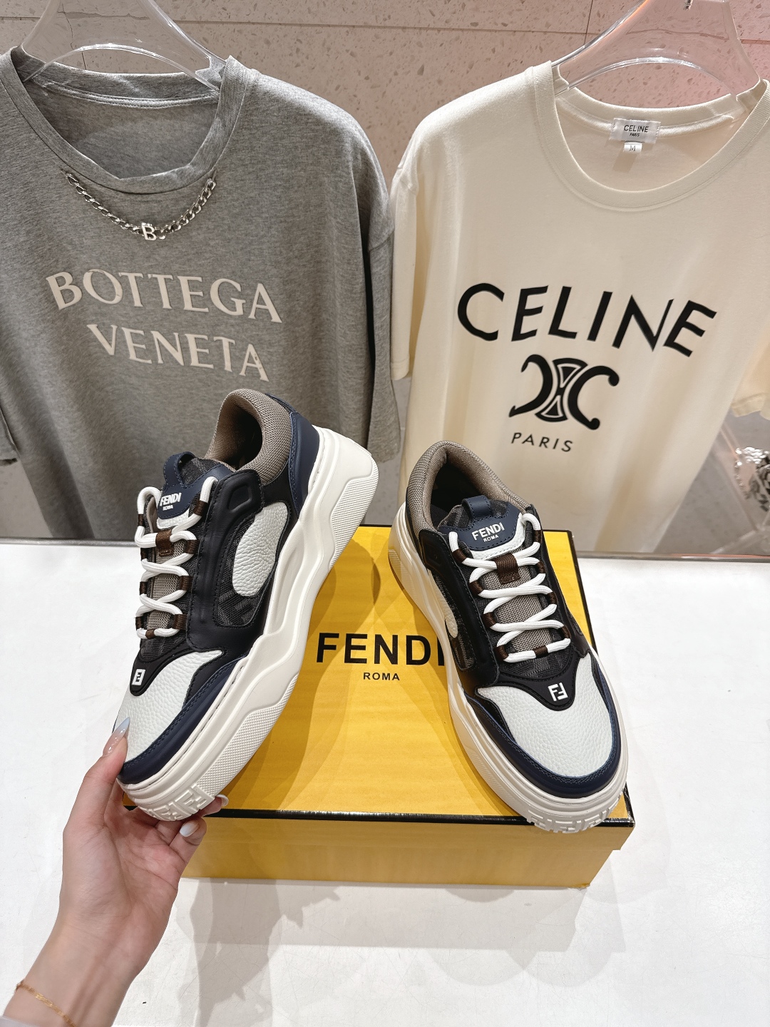 高版本出厂 只有男款 Fendi/芬迪2025ss新款 First 1系列网面系带厚底男士休闲运动鞋顶级