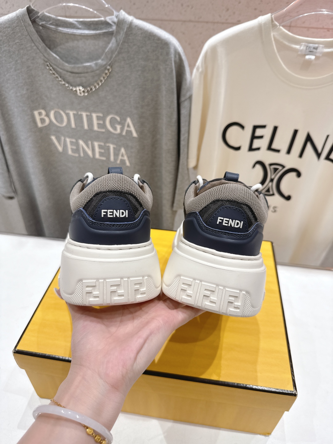 高版本出厂 只有男款 Fendi/芬迪2025ss新款 First 1系列网面系带厚底男士休闲运动鞋顶级