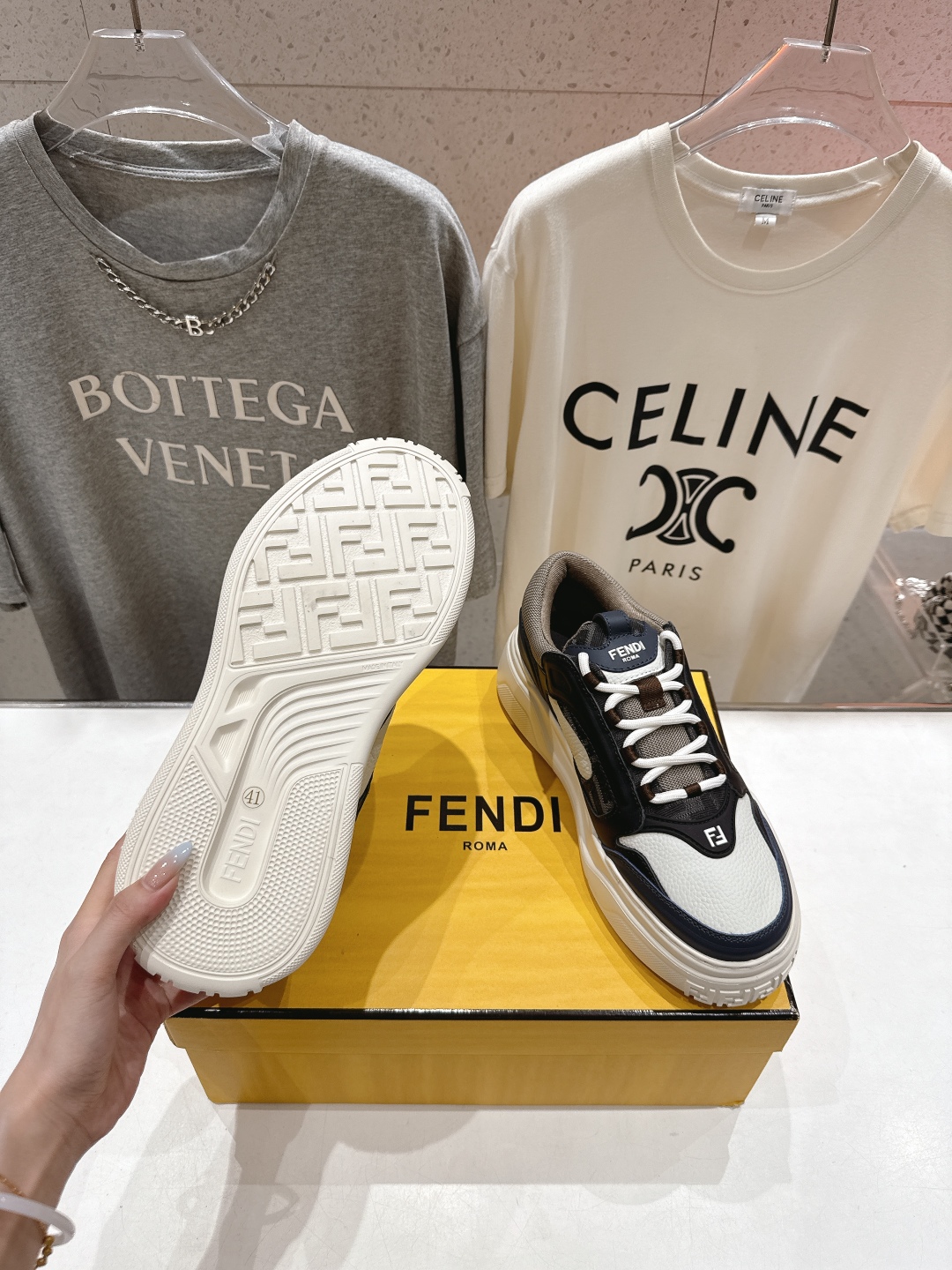 高版本出厂 只有男款 Fendi/芬迪2025ss新款 First 1系列网面系带厚底男士休闲运动鞋顶级