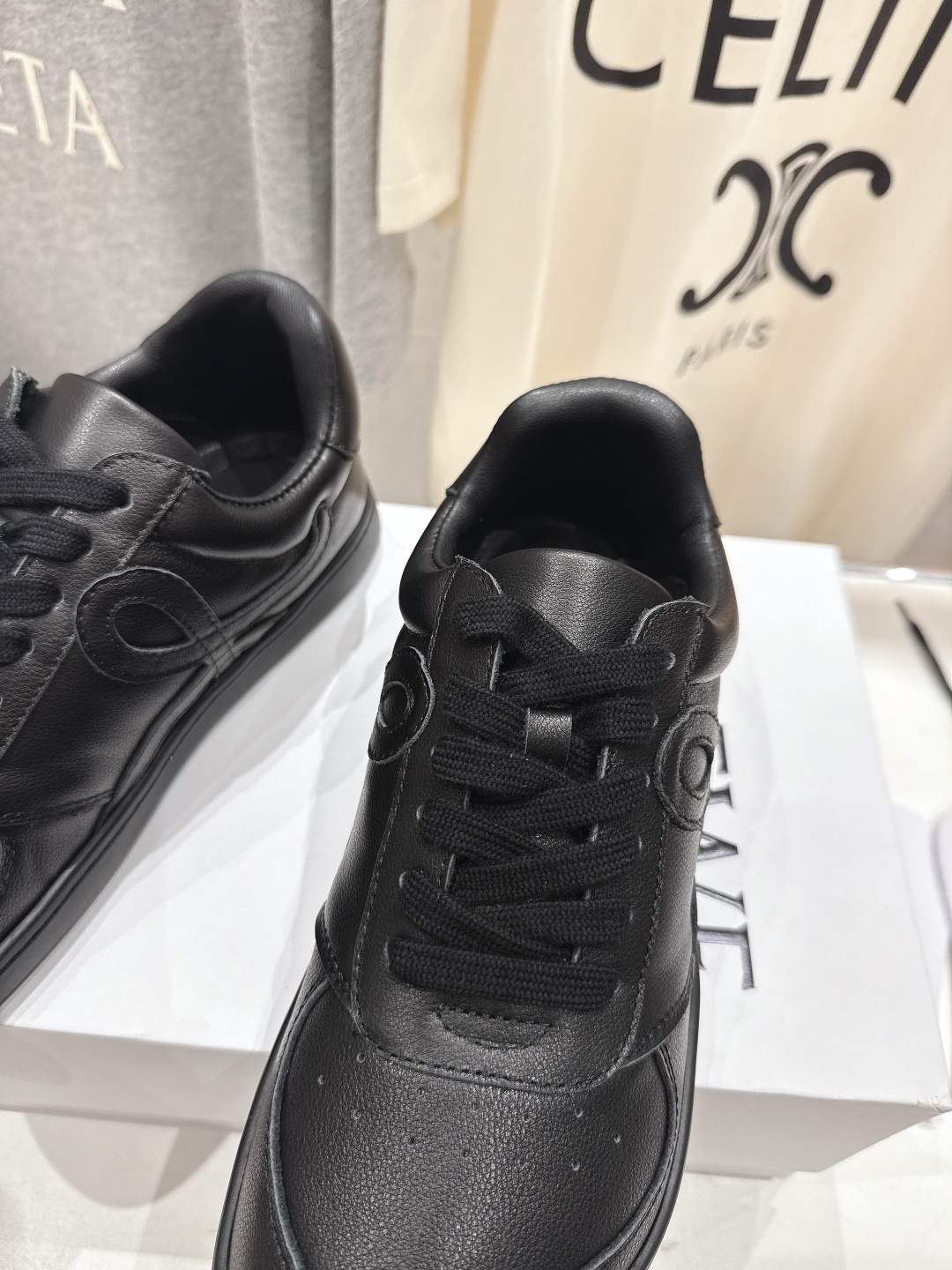 高版本出厂 情侣款 LOEWE/罗意威 25ss秋冬新款Jambo板鞋绑带复古英伦风小白鞋休闲鞋~市场高