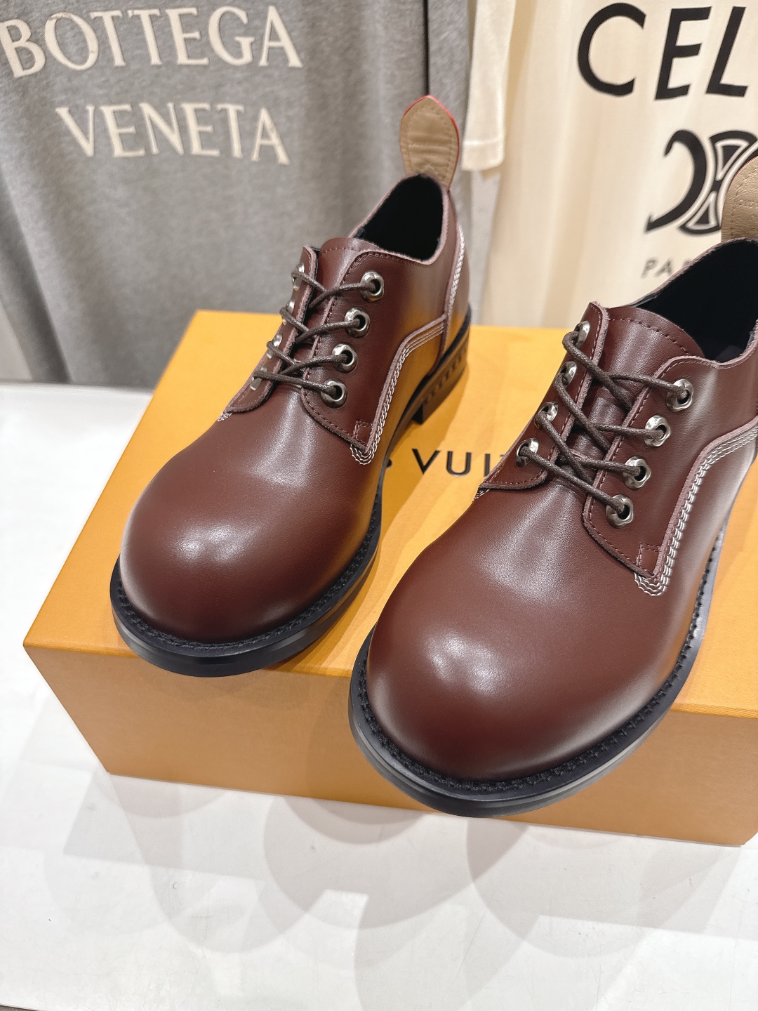 高版本出厂 只有男码 LOUIS VUITTON ss25 LV驴牌新款厚底系带大头鞋男士休闲鞋乐福鞋本