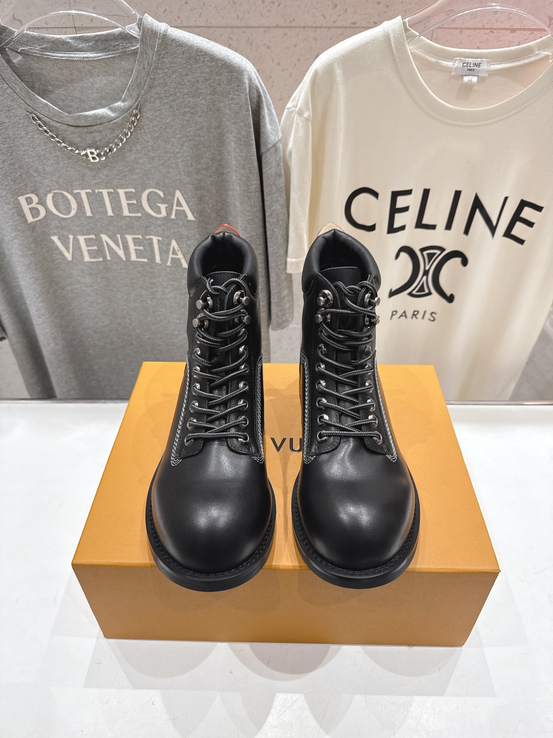 高版本出厂 只有男码 LOUIS VUITTON ss25 LV驴牌新款厚底系带大头鞋男士休闲鞋高帮小短