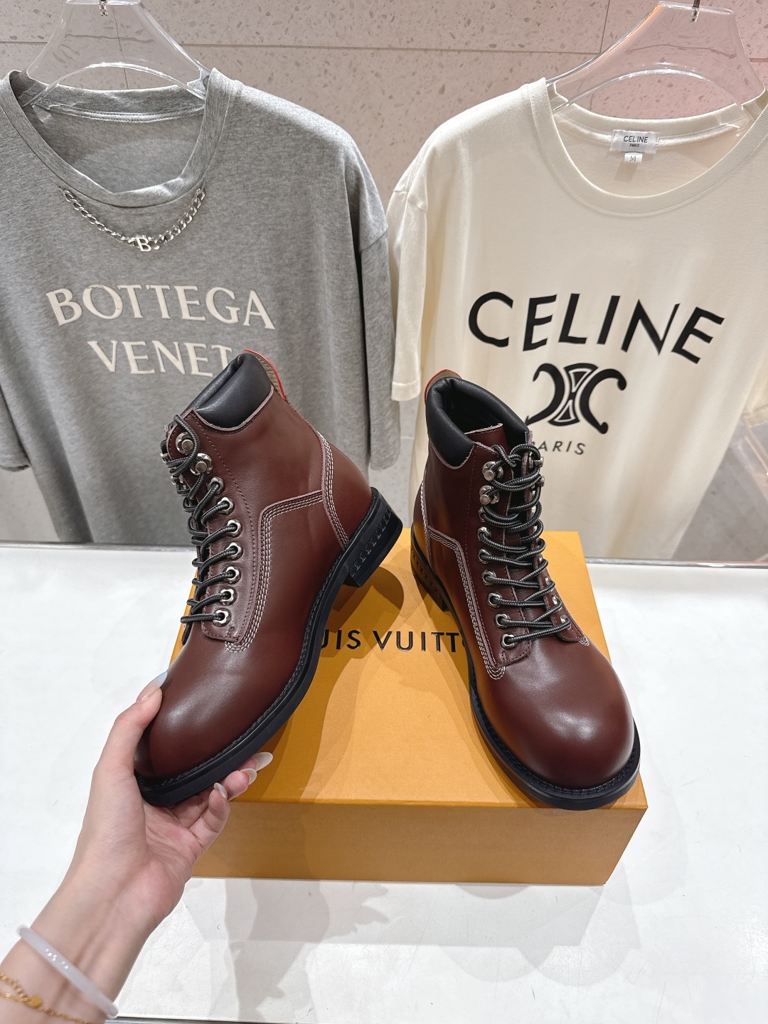 高版本出厂 只有男码 LOUIS VUITTON ss25 LV驴牌新款厚底系带大头鞋男士休闲鞋高帮小短