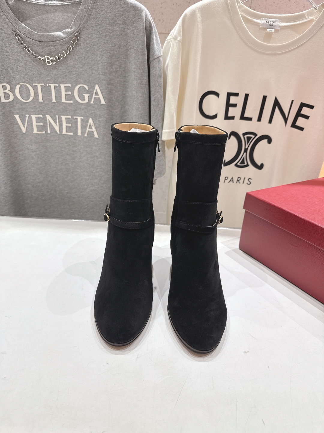 高版本出厂 ～New～顶级制作·Valentino·华伦天奴〰️2025ss秋冬系列新款高跟短靴创新与经