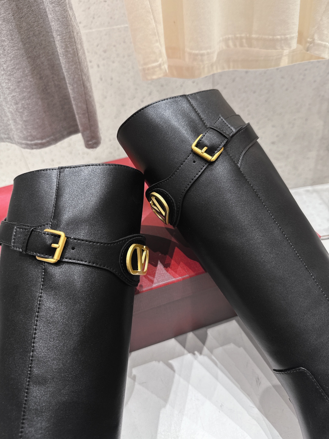 高版本出厂 ～New～顶级制作·Valentino·华伦天奴〰️2025ss秋冬系列新款长靴骑士靴创新与