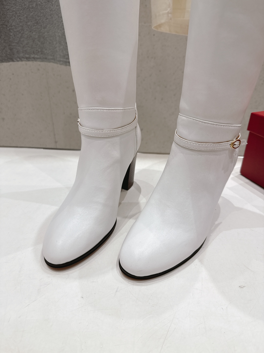 高版本出厂 ～New～顶级制作·Valentino·华伦天奴〰️2025ss秋冬系列新款高跟长靴创新与经