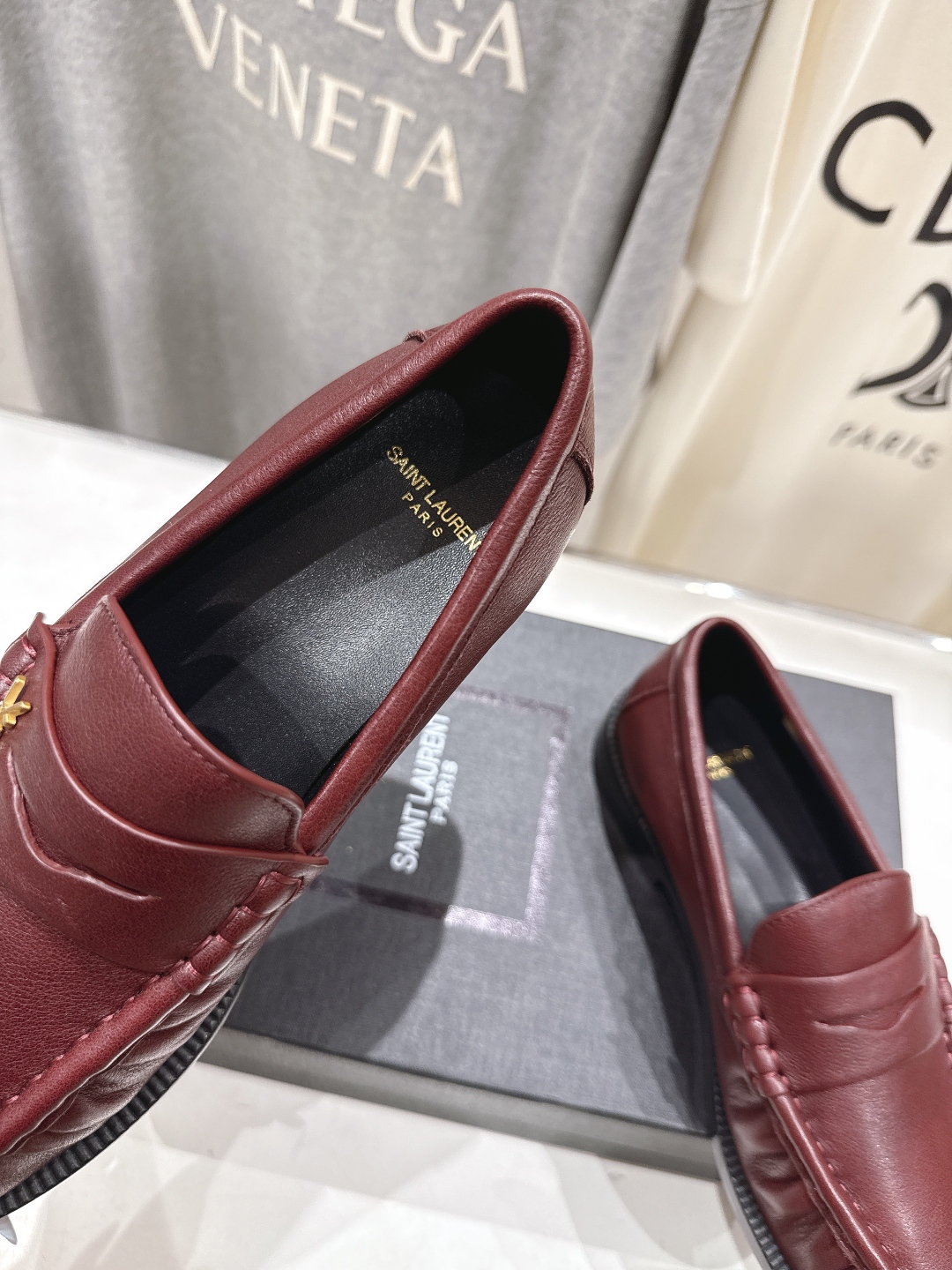 高版本出厂 SAINT LAURENT/圣罗兰YSL 25ss爆款平底玛丽珍一脚蹬乐福鞋，2025全新升