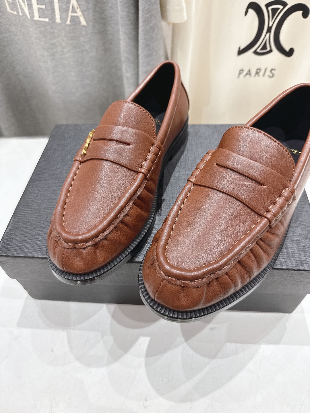 高版本出厂 SAINT LAURENT/圣罗兰YSL 25ss爆款平底玛丽珍一脚蹬乐福鞋，2025全新升