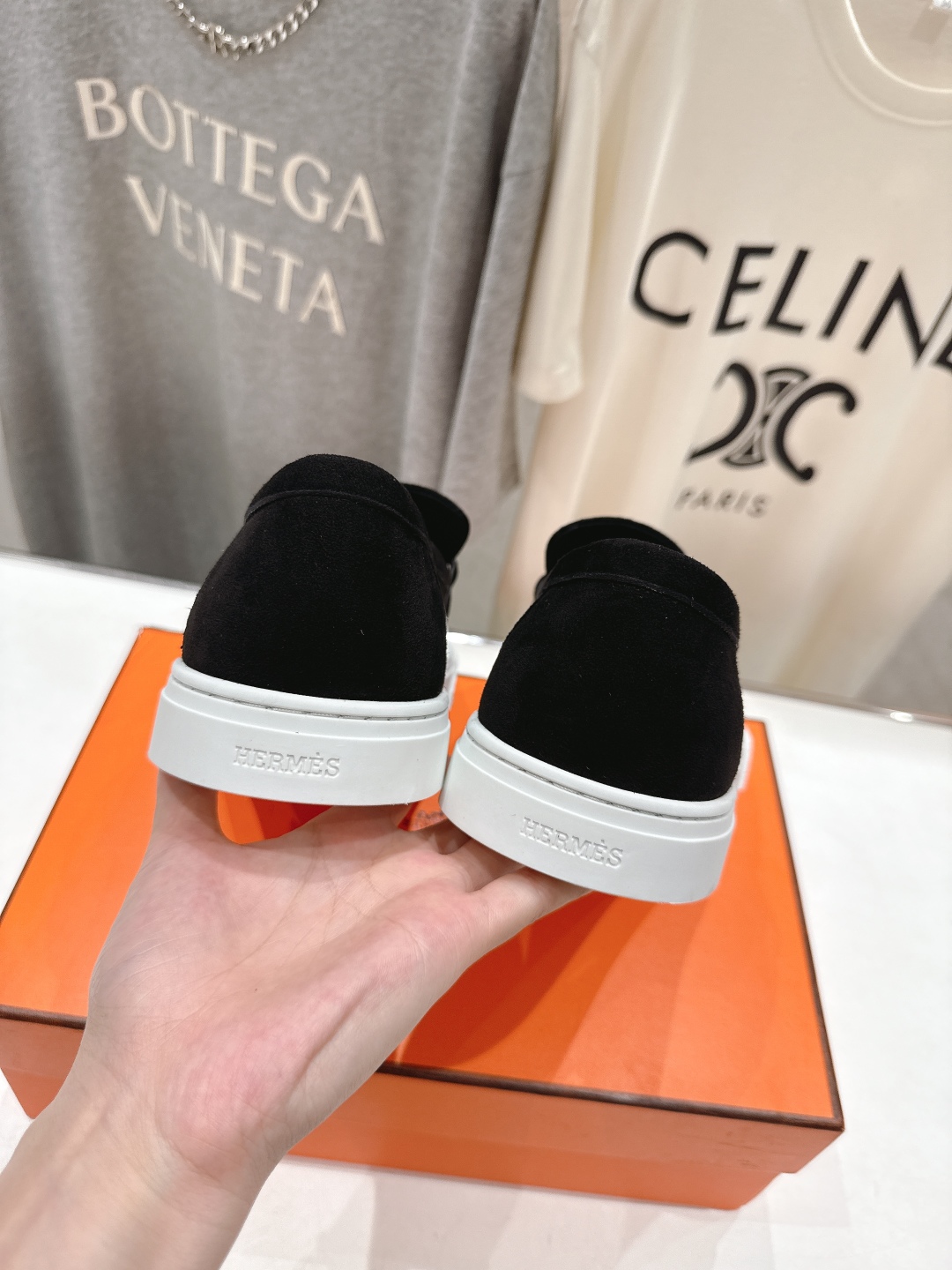 高版本出厂 男码+10 Hermes/爱马仕H家25ss新品情侣款休闲鞋乐福鞋经典休闲风格，经典耐看！原