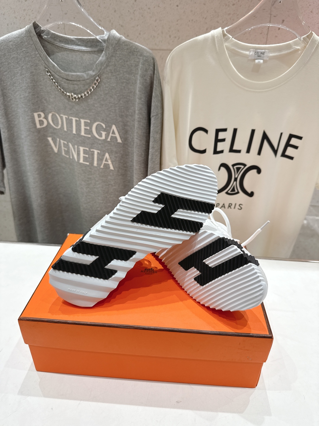 高版本出厂 男码+10 情侣款 Hermes/爱马仕H家25ss新款情侣网面运动休闲鞋跑步鞋经典运动风格