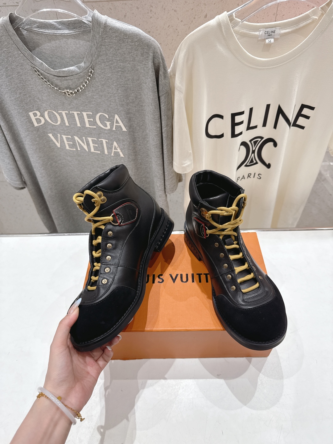 高版本出厂 只有男码 LOUIS VUITTON ss25 LV驴牌新款厚底系带大头鞋男士休闲鞋高帮小短