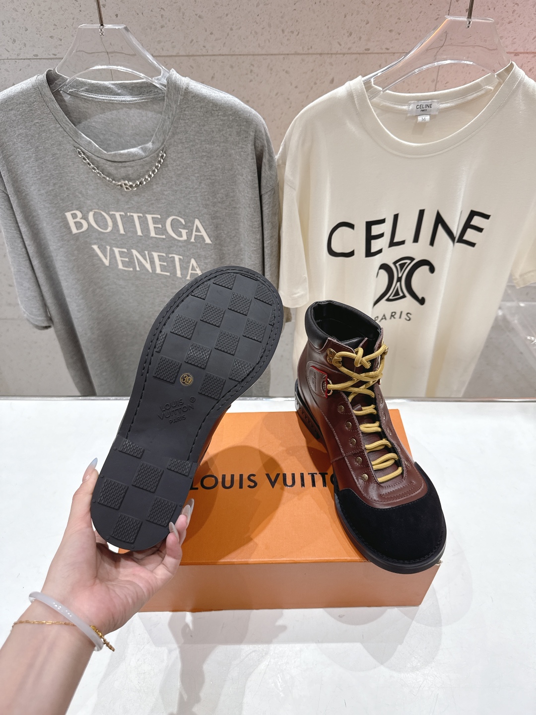 高版本出厂 只有男码 LOUIS VUITTON ss25 LV驴牌新款厚底系带大头鞋男士休闲鞋高帮小短