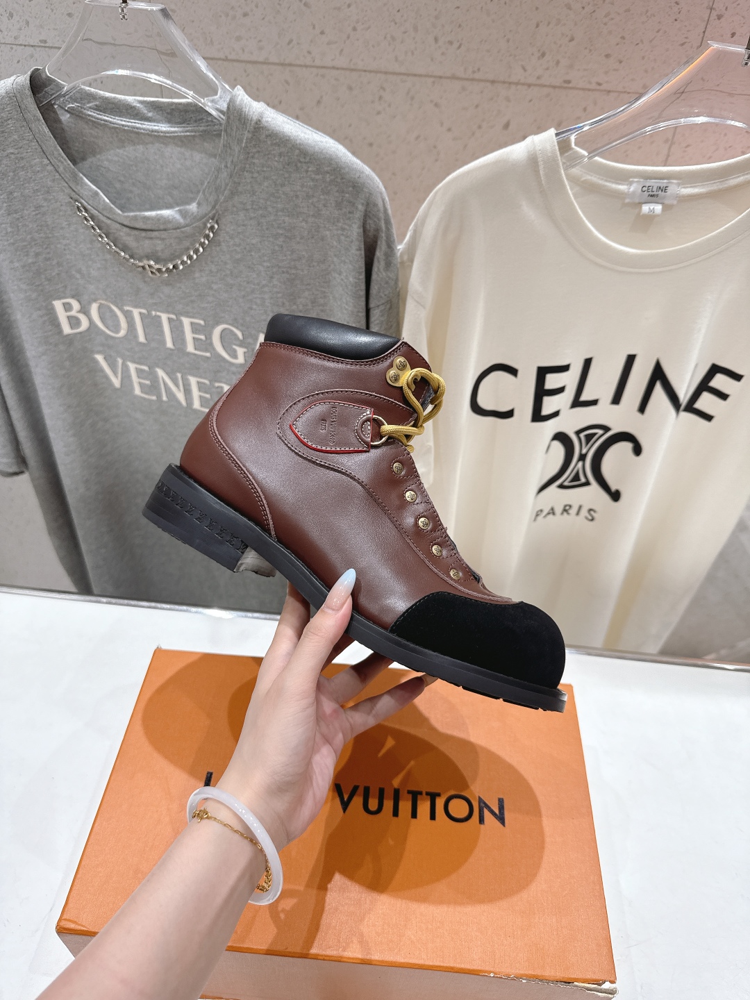 高版本出厂 只有男码 LOUIS VUITTON ss25 LV驴牌新款厚底系带大头鞋男士休闲鞋高帮小短