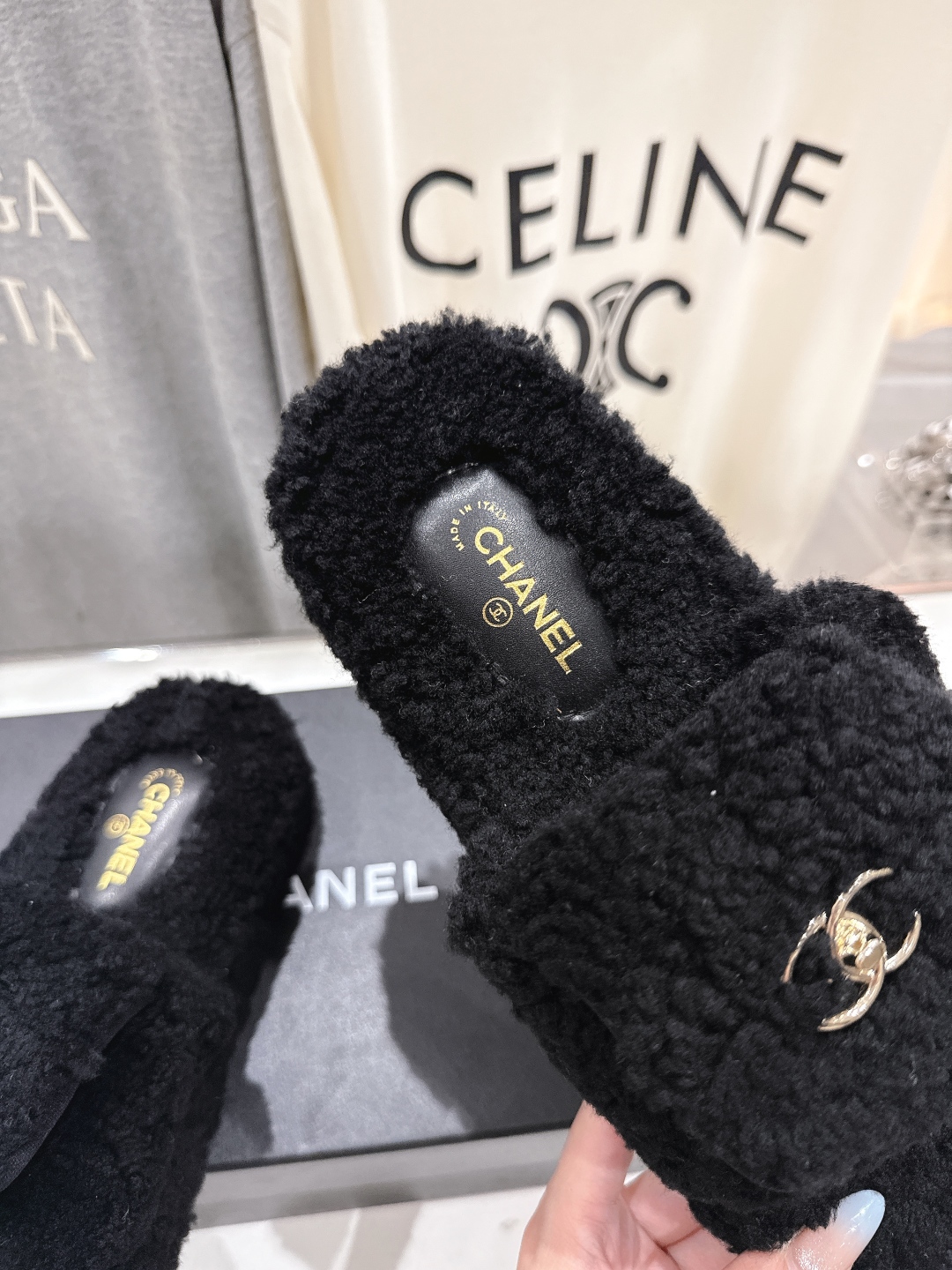 高版本出厂 官网同步.新品毛拖/顶级版本CHANEL*小香2025ss独家爆款系列毛毛拖鞋！秋冬宝藏时髦