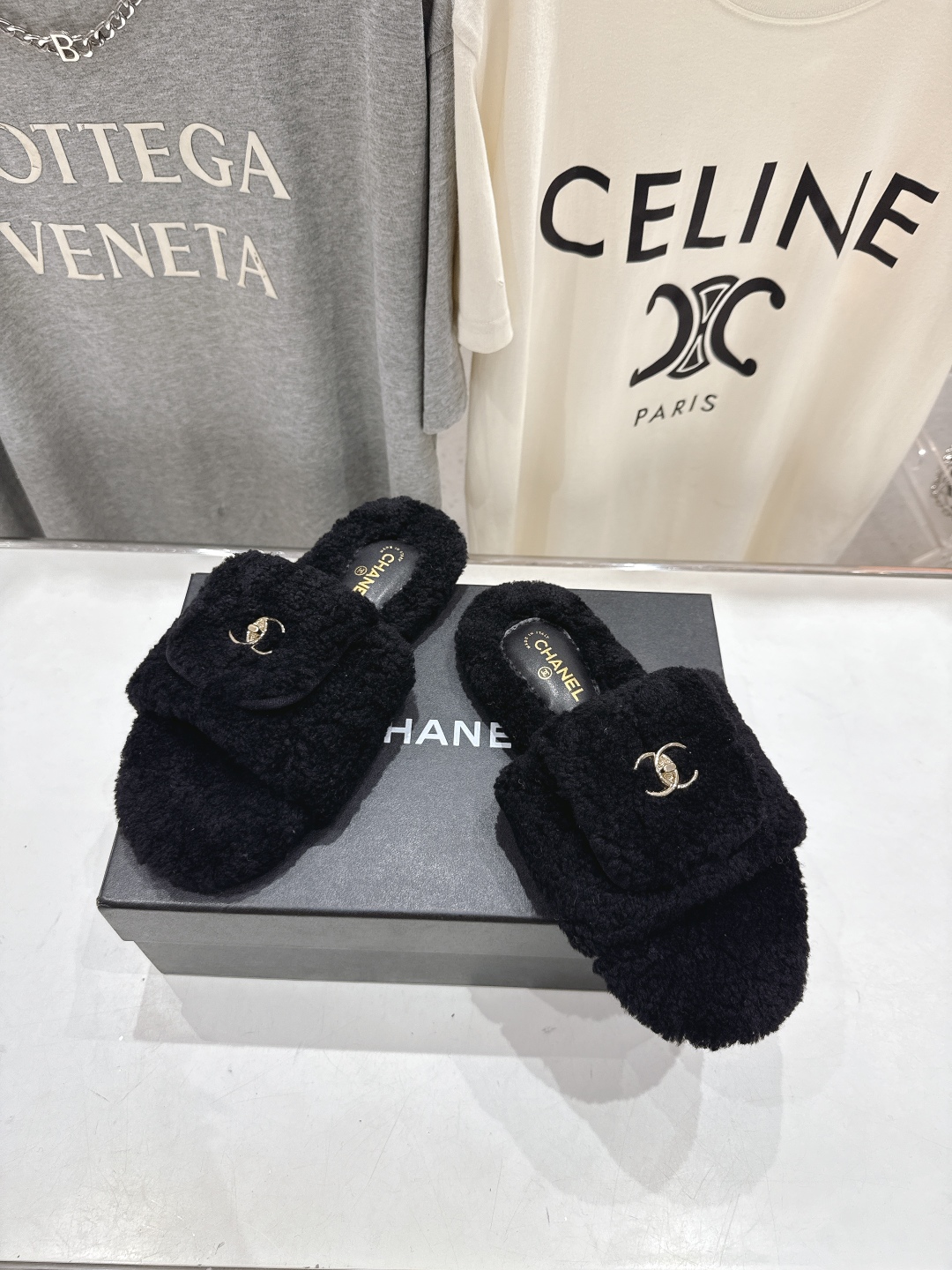 高版本出厂 官网同步.新品毛拖/顶级版本CHANEL*小香2025ss独家爆款系列毛毛拖鞋！秋冬宝藏时髦