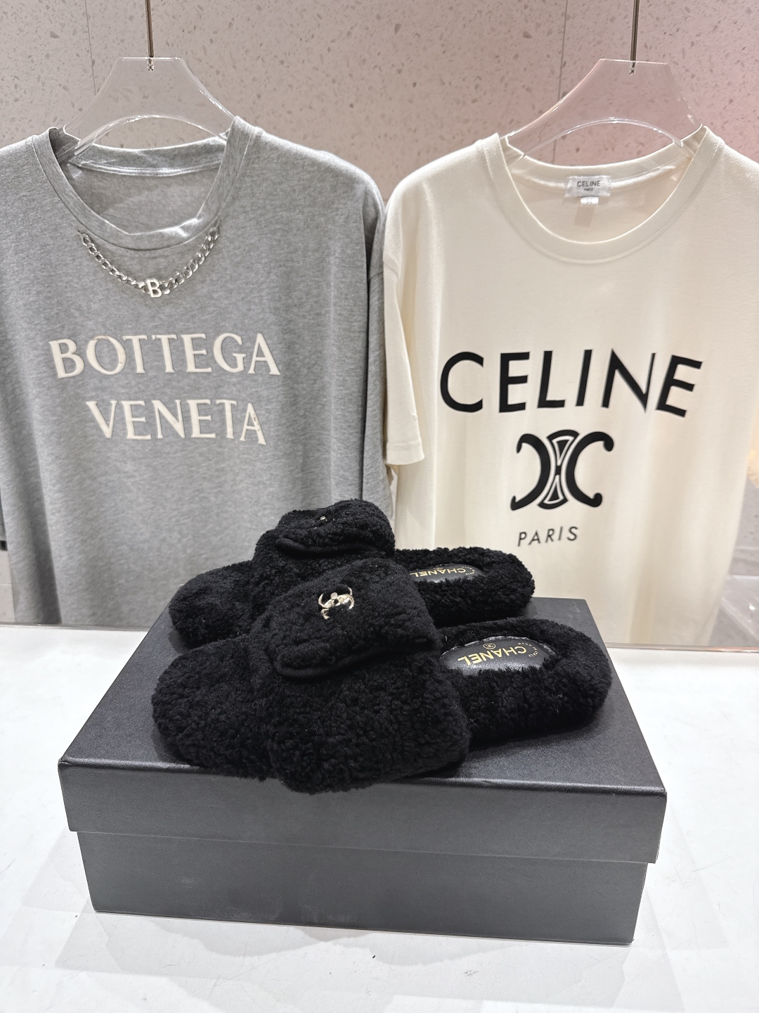 高版本出厂 官网同步.新品毛拖/顶级版本CHANEL*小香2025ss独家爆款系列毛毛拖鞋！秋冬宝藏时髦