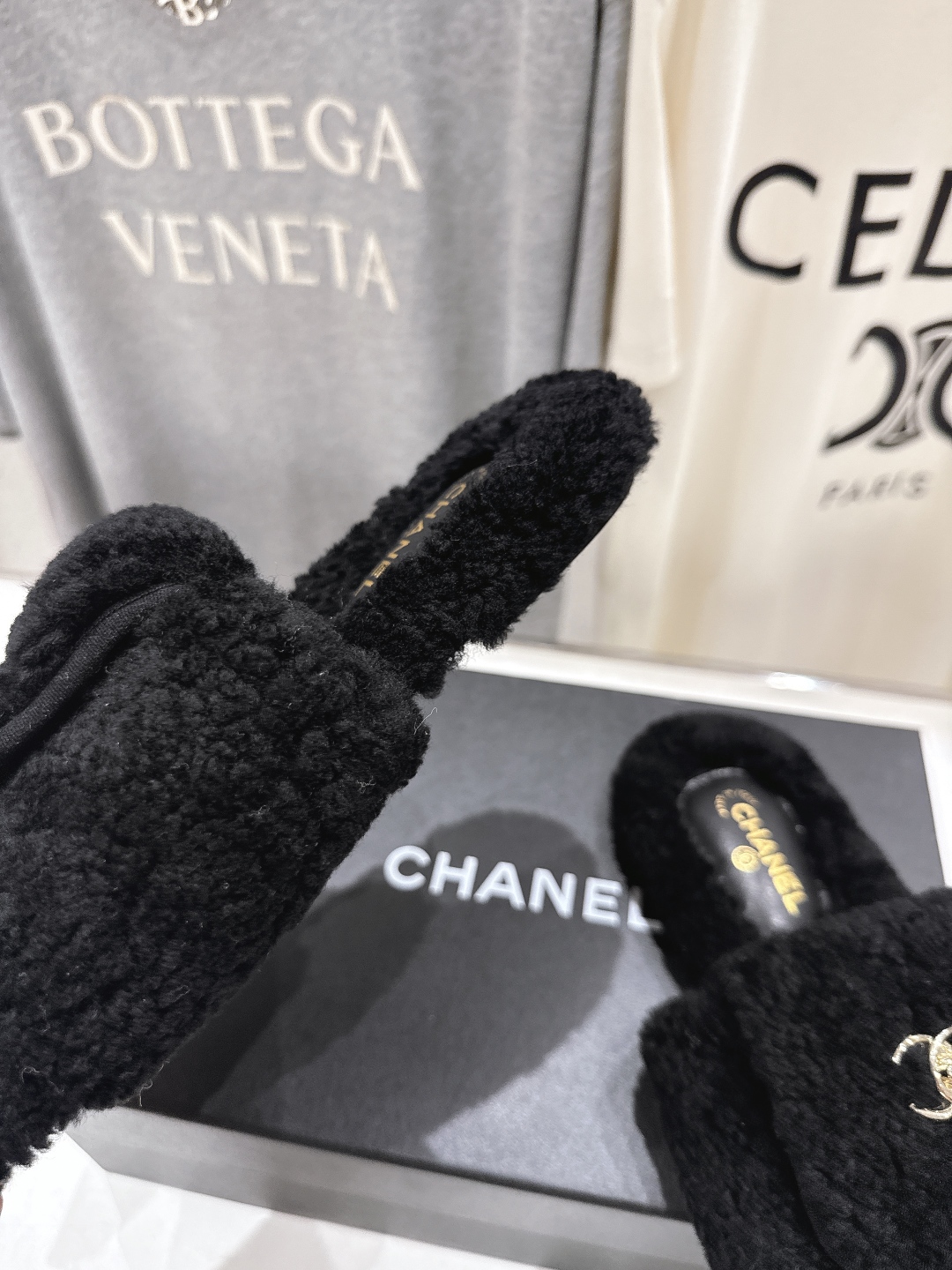 高版本出厂 官网同步.新品毛拖/顶级版本CHANEL*小香2025ss独家爆款系列毛毛拖鞋！秋冬宝藏时髦