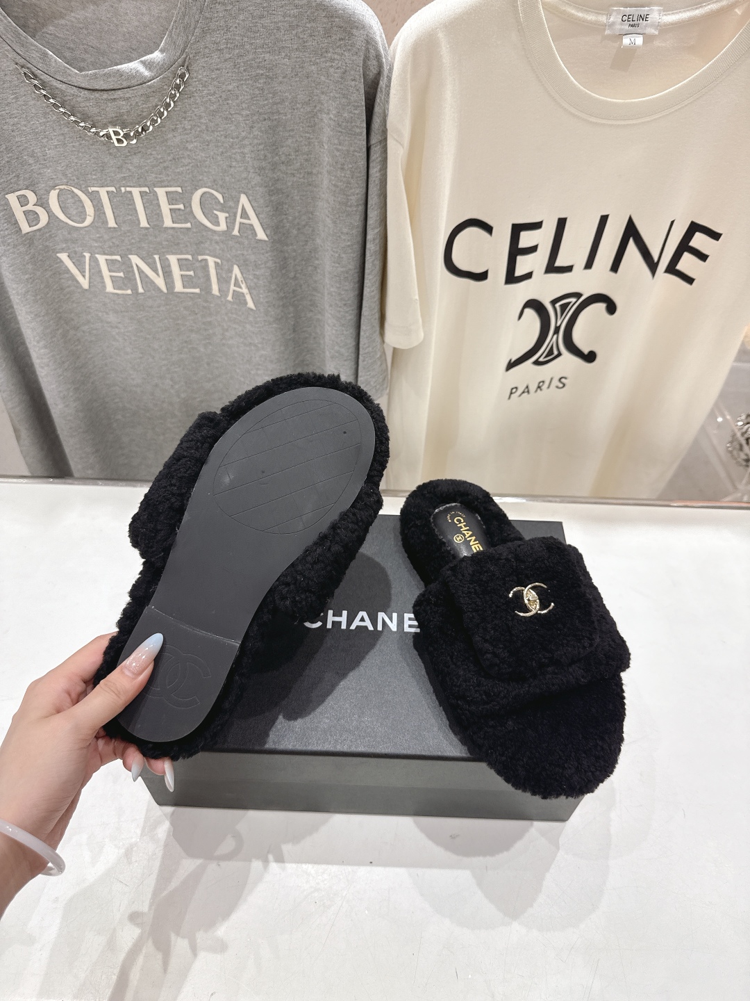 高版本出厂 官网同步.新品毛拖/顶级版本CHANEL*小香2025ss独家爆款系列毛毛拖鞋！秋冬宝藏时髦