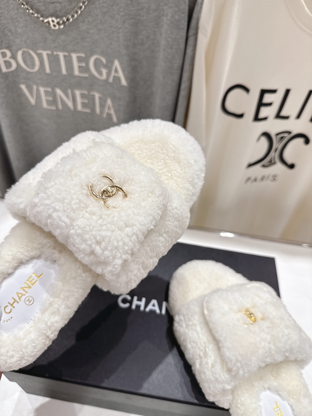 高版本出厂 官网同步.新品毛拖/顶级版本CHANEL*小香2025ss独家爆款系列毛毛拖鞋！秋冬宝藏时髦