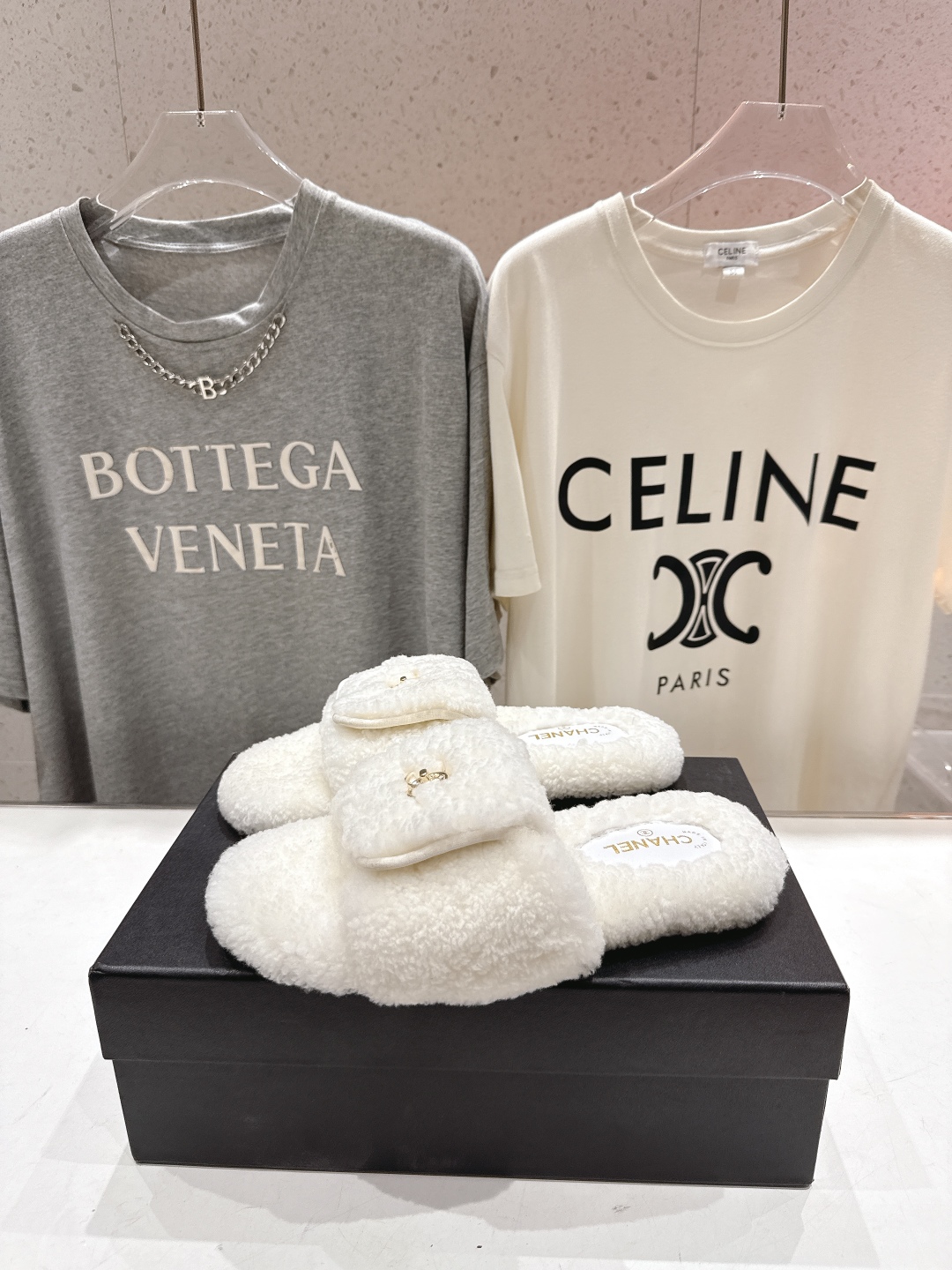 高版本出厂 官网同步.新品毛拖/顶级版本CHANEL*小香2025ss独家爆款系列毛毛拖鞋！秋冬宝藏时髦
