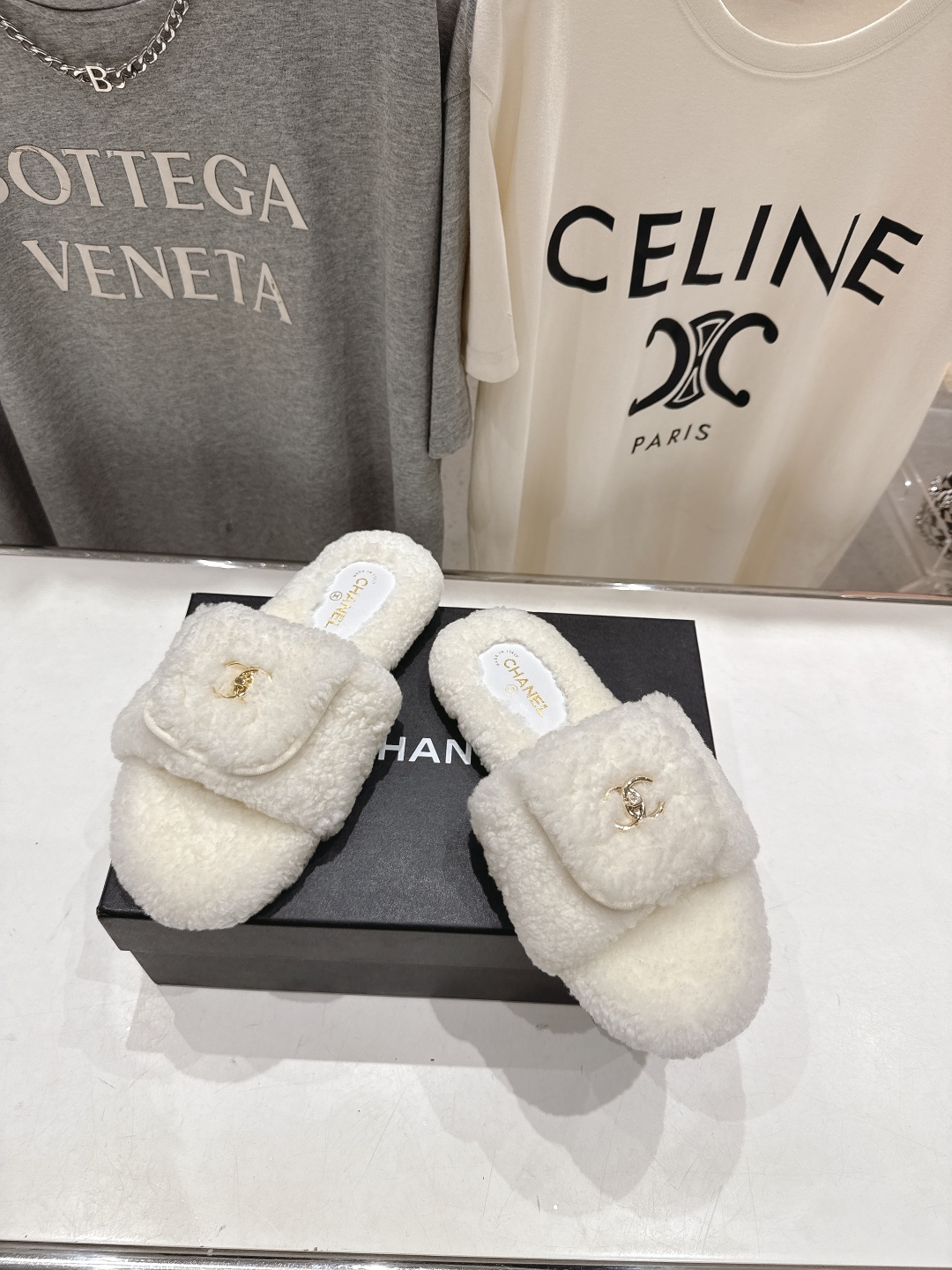 高版本出厂 官网同步.新品毛拖/顶级版本CHANEL*小香2025ss独家爆款系列毛毛拖鞋！秋冬宝藏时髦
