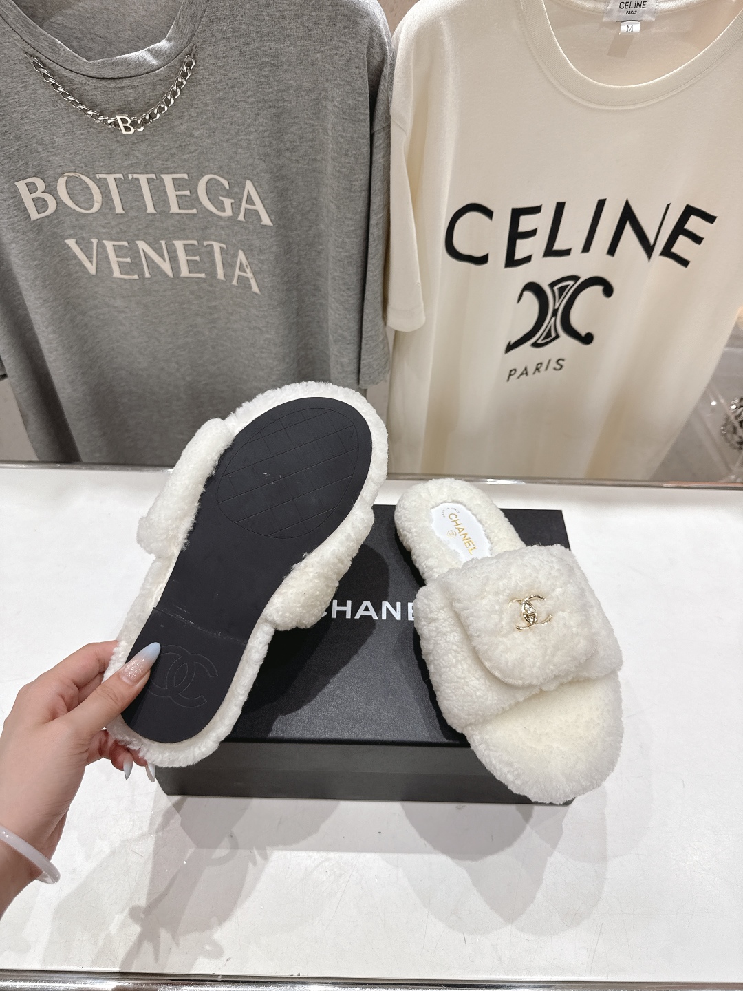 高版本出厂 官网同步.新品毛拖/顶级版本CHANEL*小香2025ss独家爆款系列毛毛拖鞋！秋冬宝藏时髦