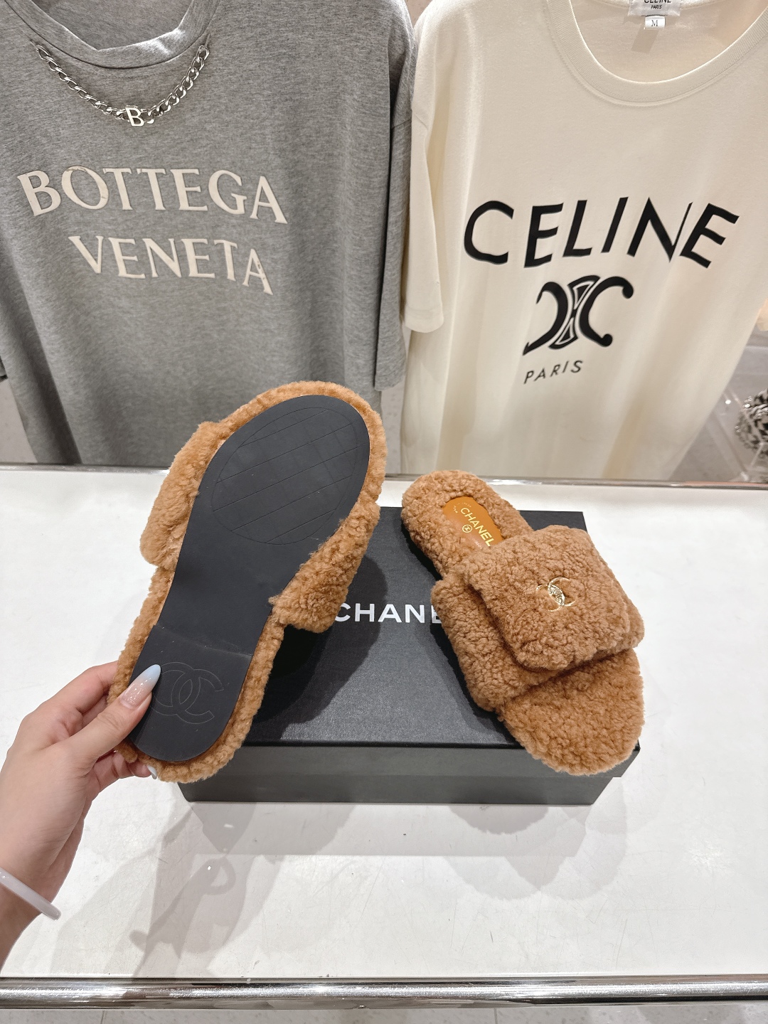 高版本出厂 官网同步.新品毛拖/顶级版本CHANEL*小香2025ss独家爆款系列毛毛拖鞋！秋冬宝藏时髦