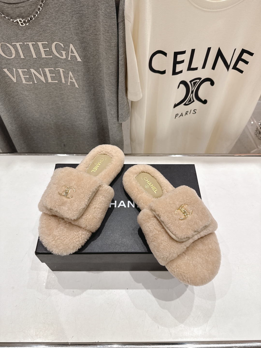 高版本出厂 官网同步.新品毛拖/顶级版本CHANEL*小香2025ss独家爆款系列毛毛拖鞋！秋冬宝藏时髦