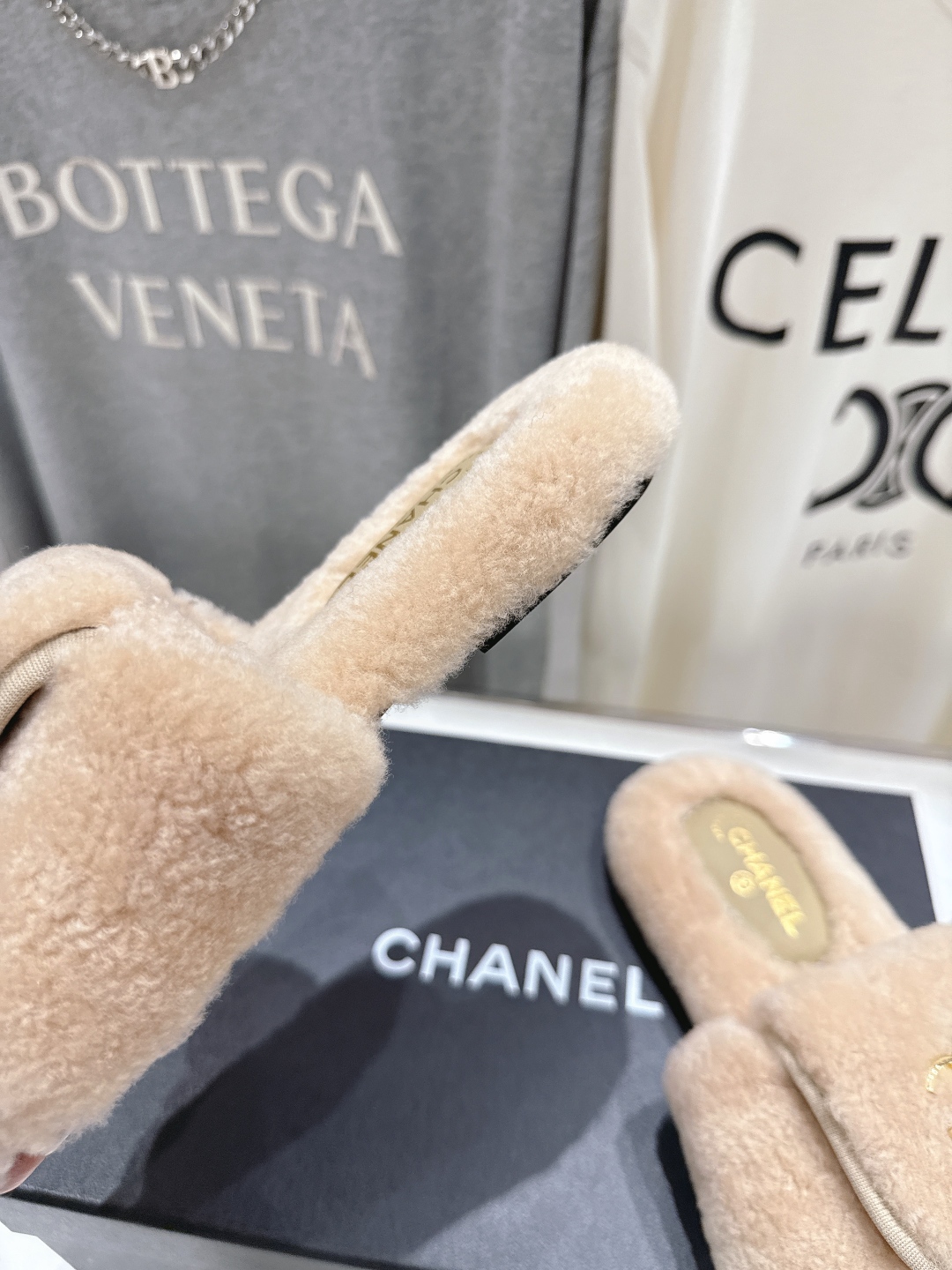 高版本出厂 官网同步.新品毛拖/顶级版本CHANEL*小香2025ss独家爆款系列毛毛拖鞋！秋冬宝藏时髦