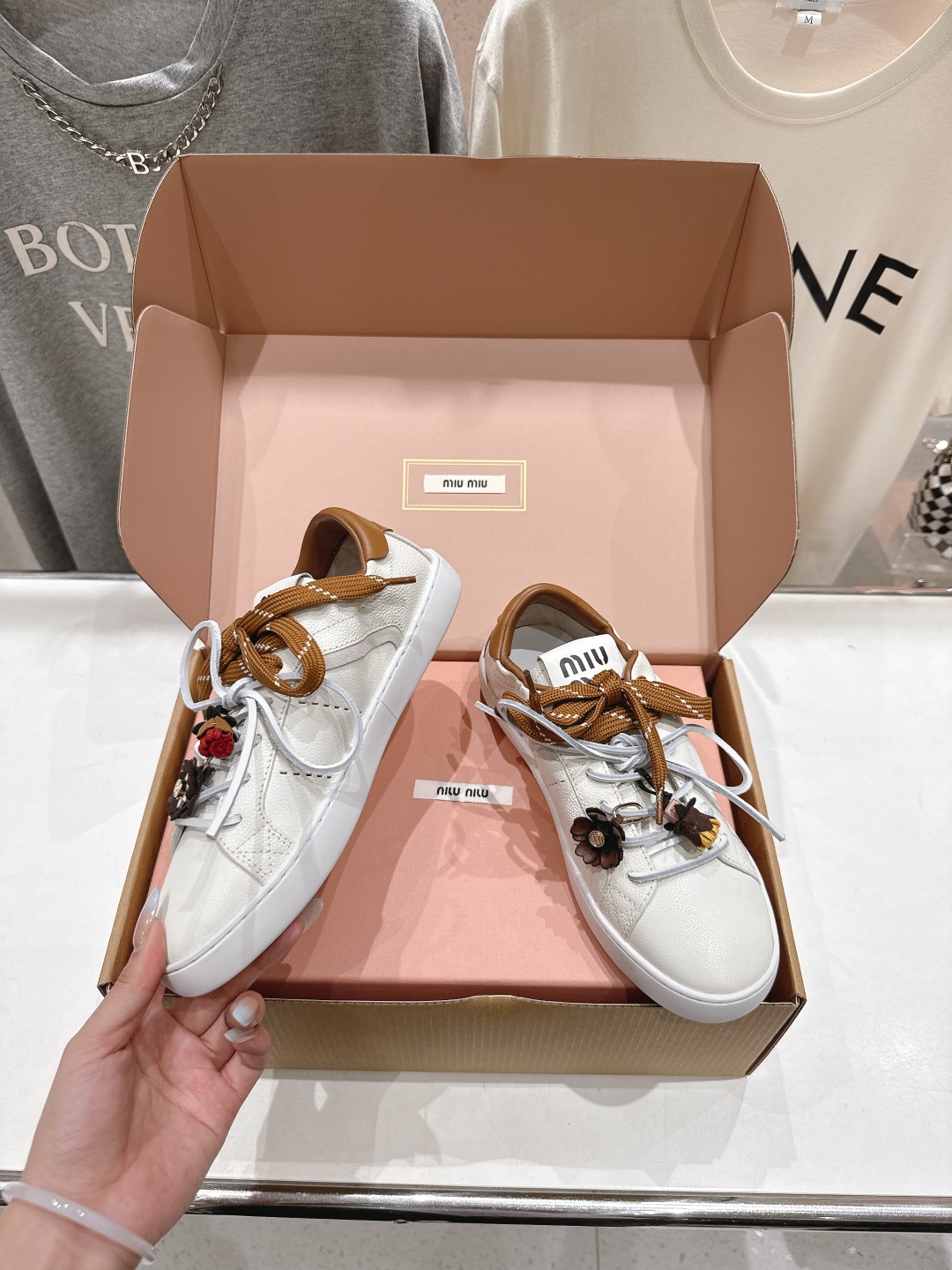 高版本出厂 带飞机盒+扣饰 MiuMiu/繆繆ss25 new arrival F028～miu家新款系