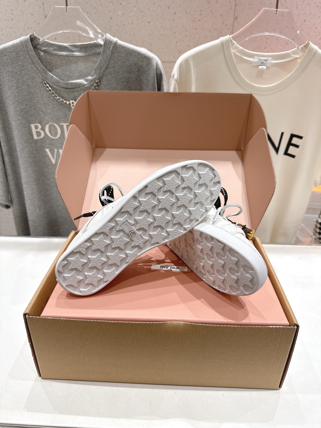 高版本出厂 带飞机盒+扣饰 MiuMiu/繆繆ss25 new arrival F028～miu家新款系