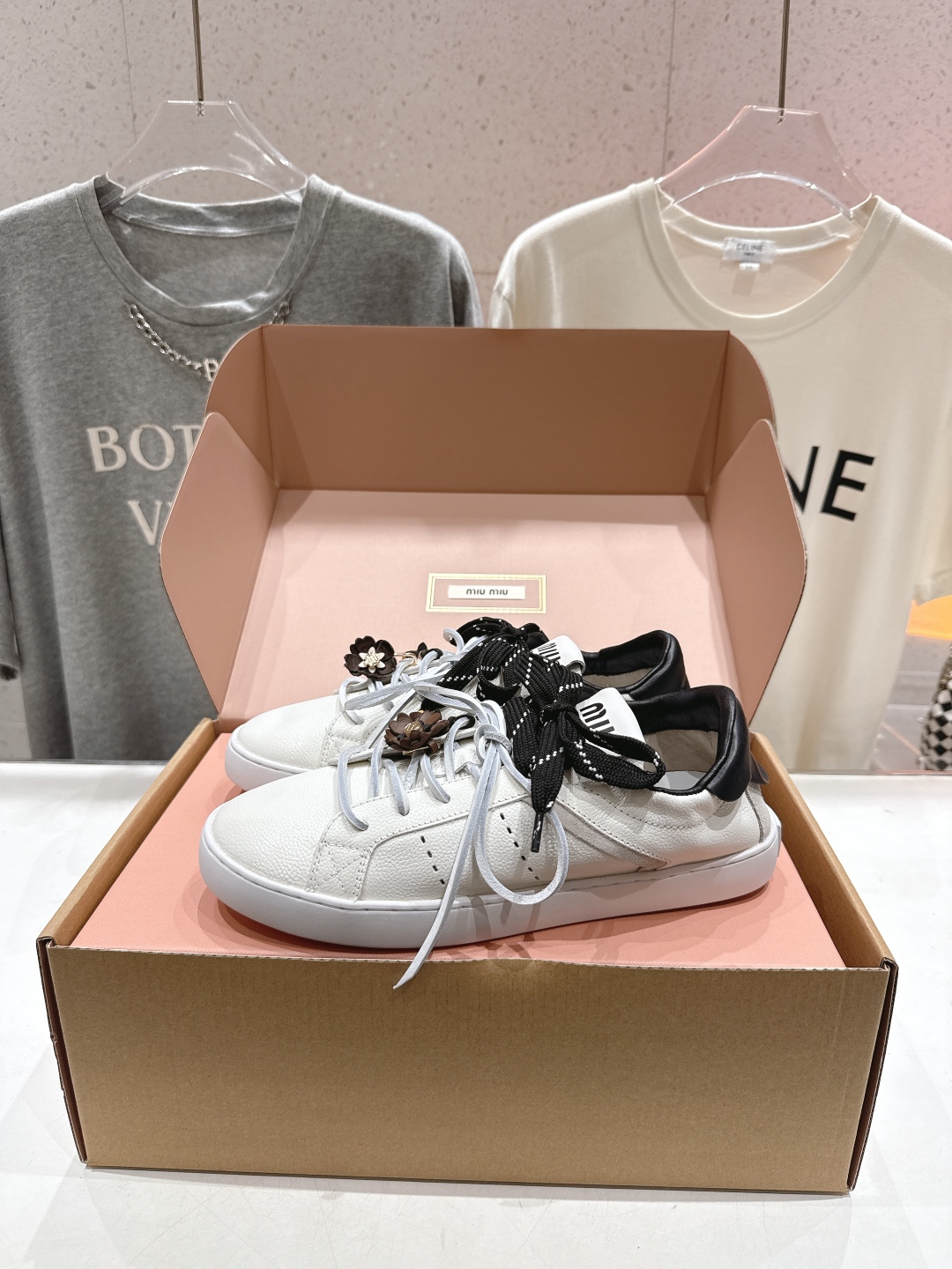 高版本出厂 带飞机盒+扣饰 MiuMiu/繆繆ss25 new arrival F028～miu家新款系