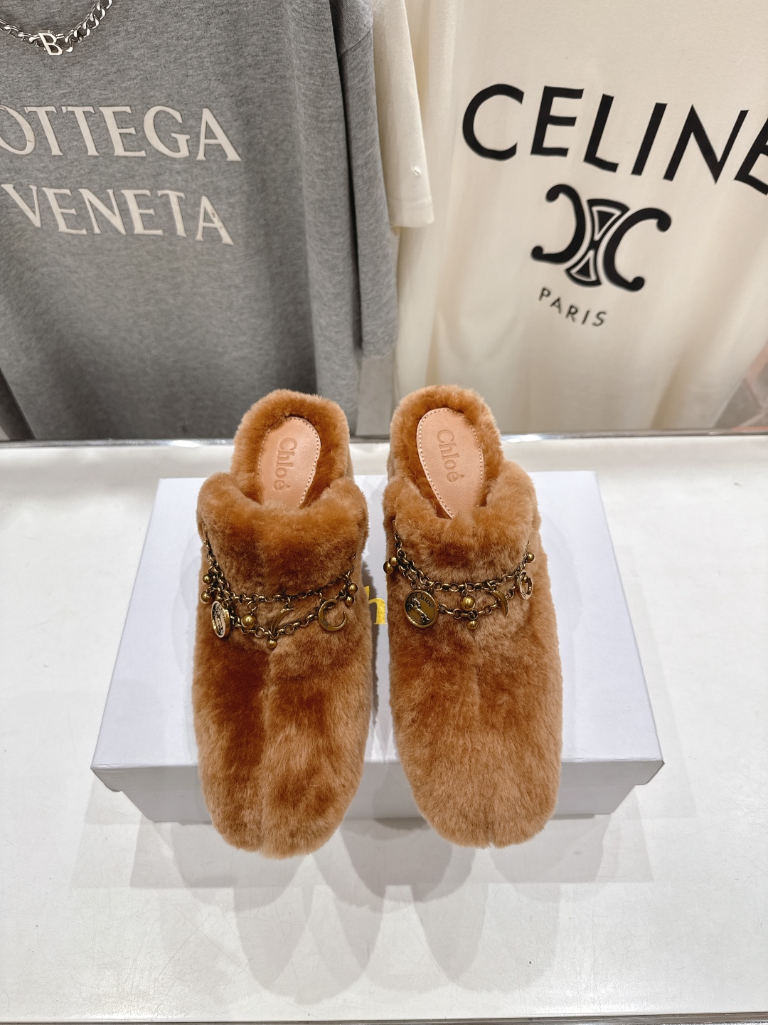 高版本出厂 Chloe 克洛伊F013 2025ss蔻依新款高跟居家毛毛拖鞋闪亮登场！简直是时尚感与舒适