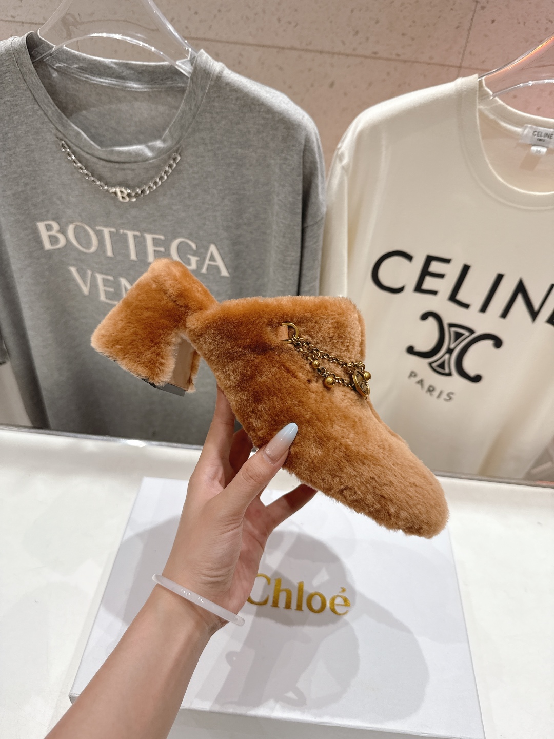高版本出厂 Chloe 克洛伊F013 2025ss蔻依新款高跟居家毛毛拖鞋闪亮登场！简直是时尚感与舒适