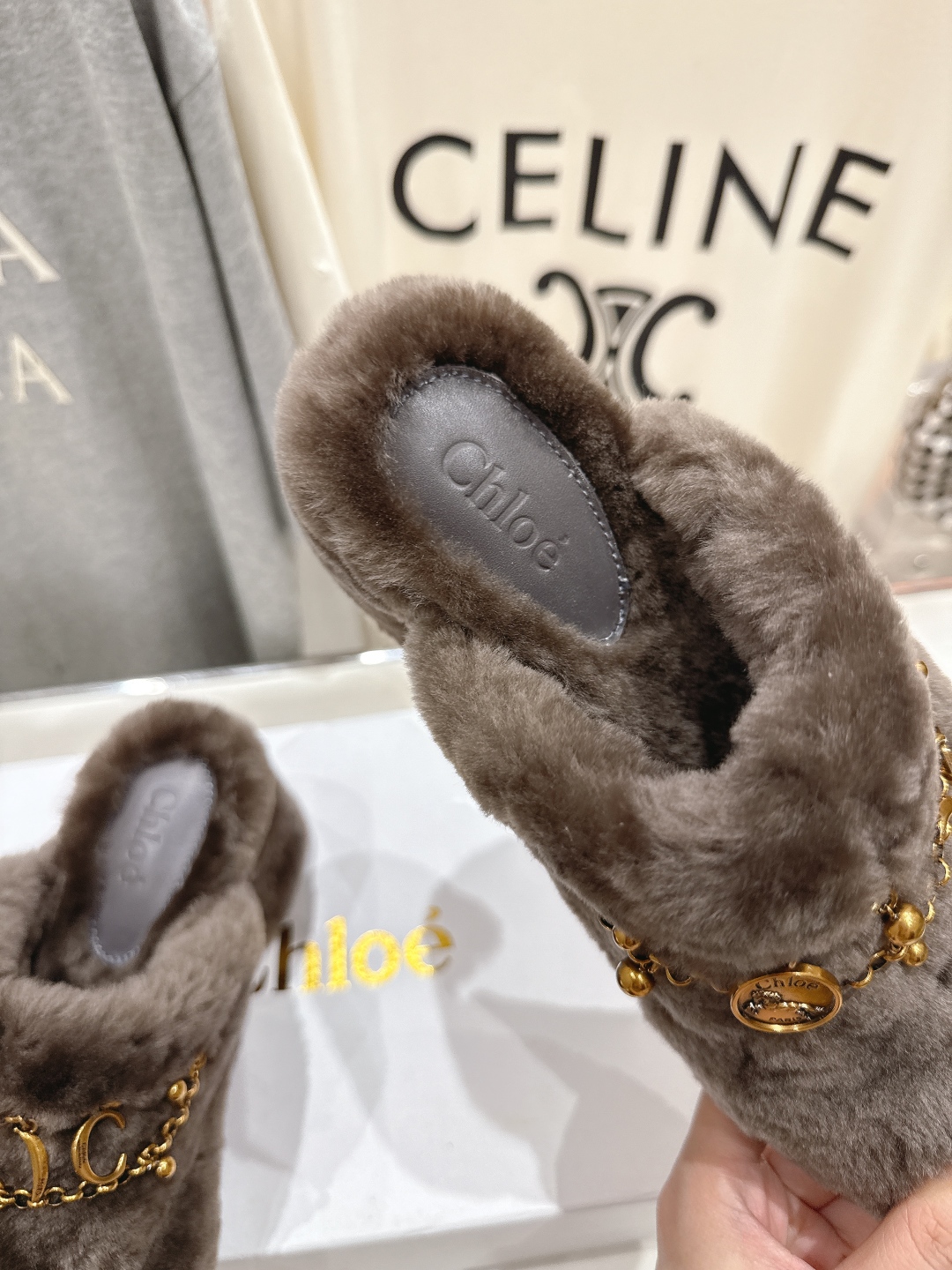 高版本出厂 Chloe 克洛伊F013 2025ss蔻依新款高跟居家毛毛拖鞋闪亮登场！简直是时尚感与舒适