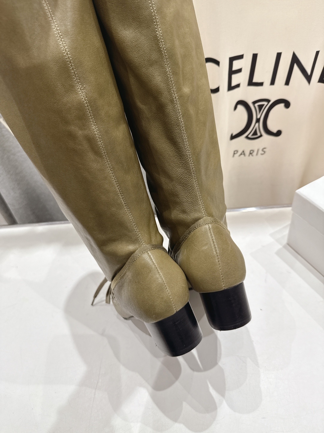 高版本出厂 Paloma-wool 西班牙轻奢品牌帕洛玛F012 25ss新款复古风长靴堆堆靴品牌选用了